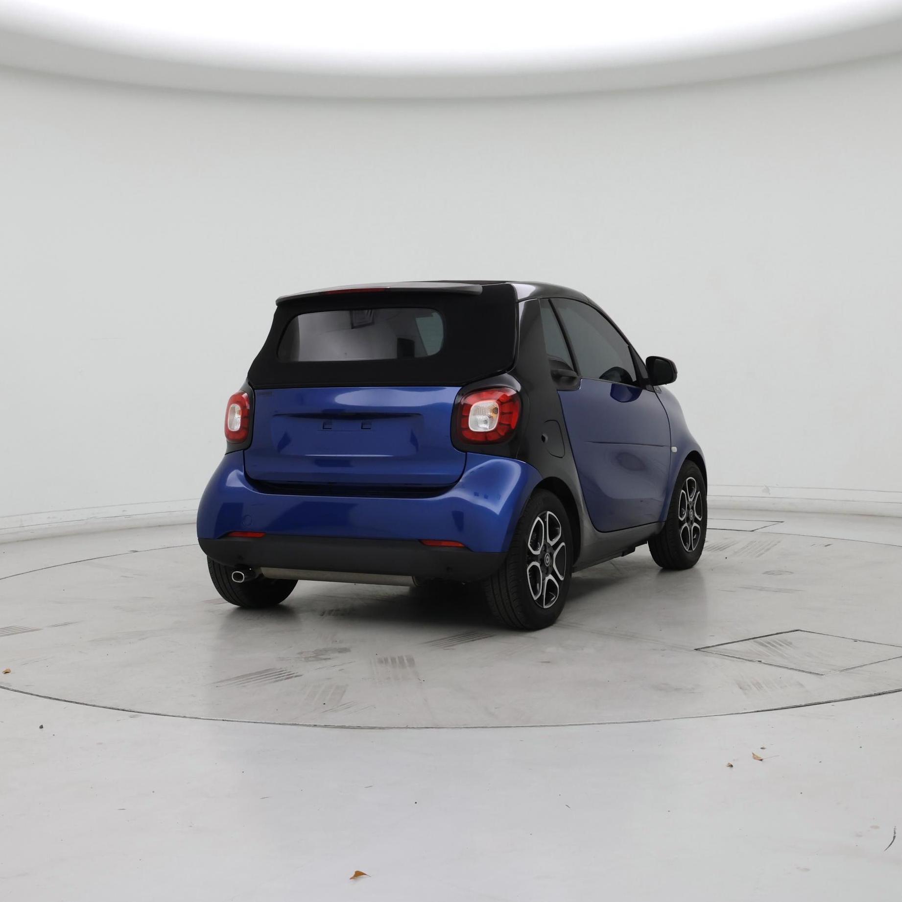 Thumbnail: 2017 smart fortwo - 8
