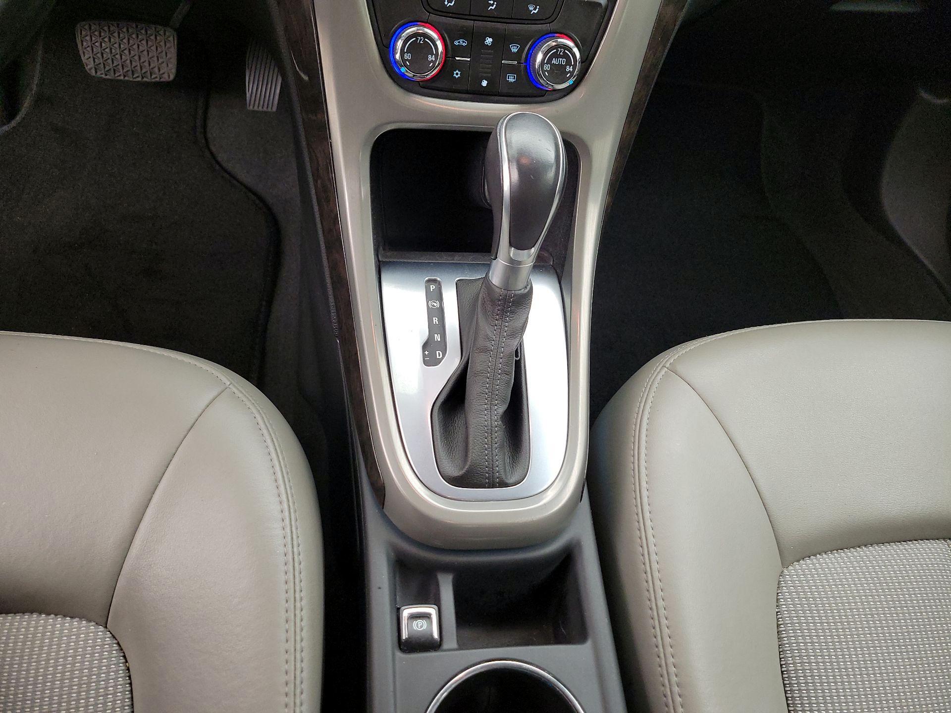 Thumbnail: 2016 Buick Verano - 17