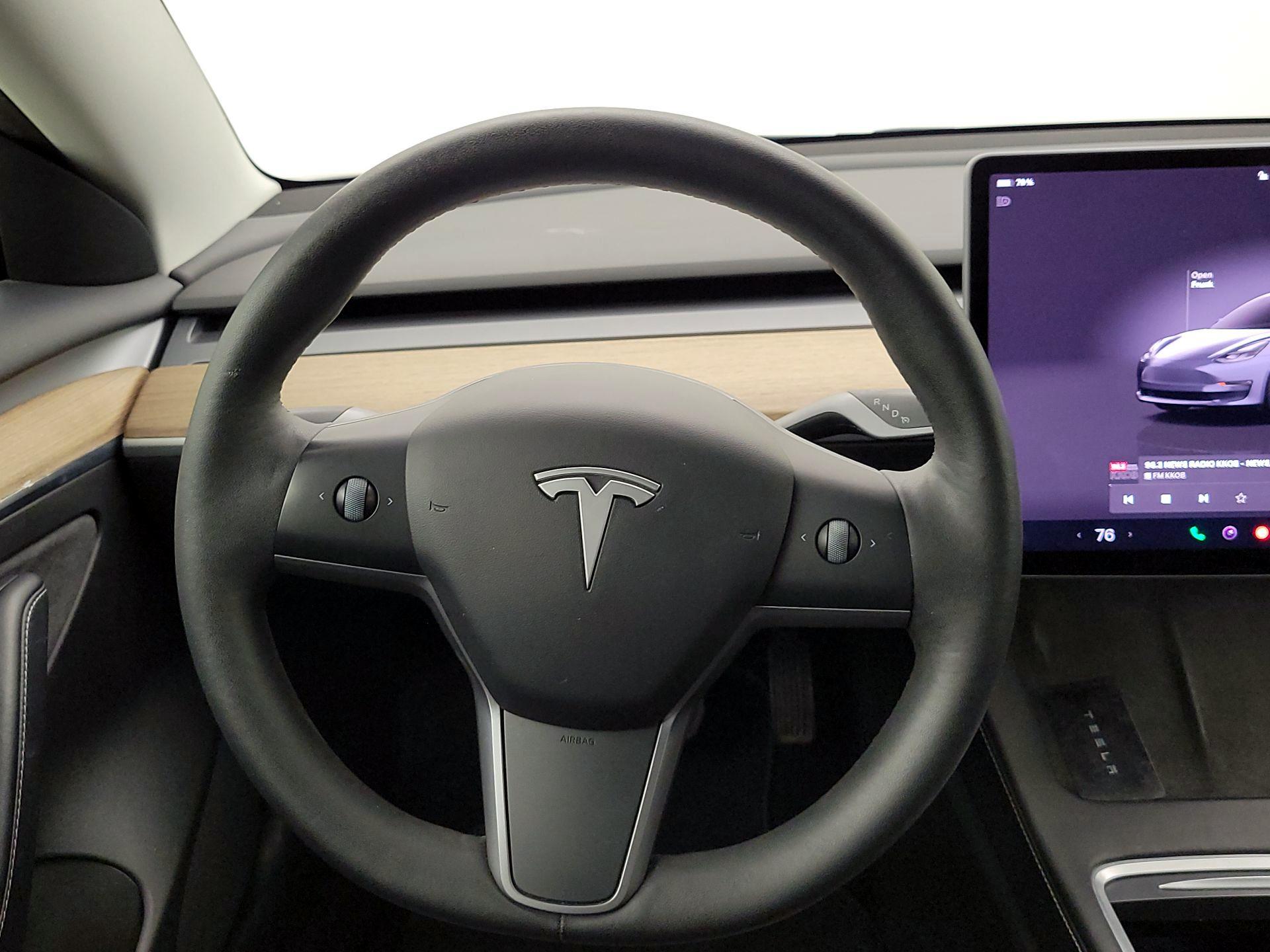 Thumbnail: 2022 Tesla Model 3 - 10