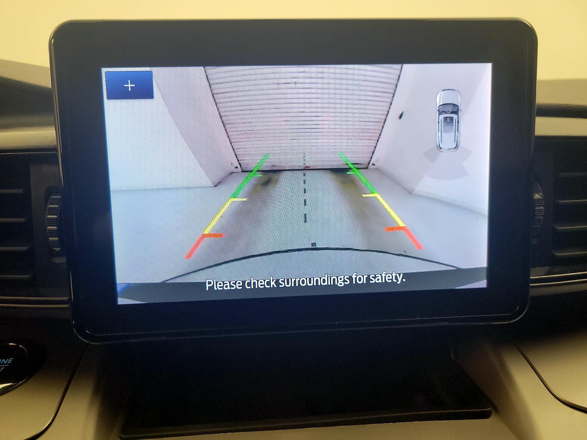 Thumbnail: 2022 Ford Explorer - 14