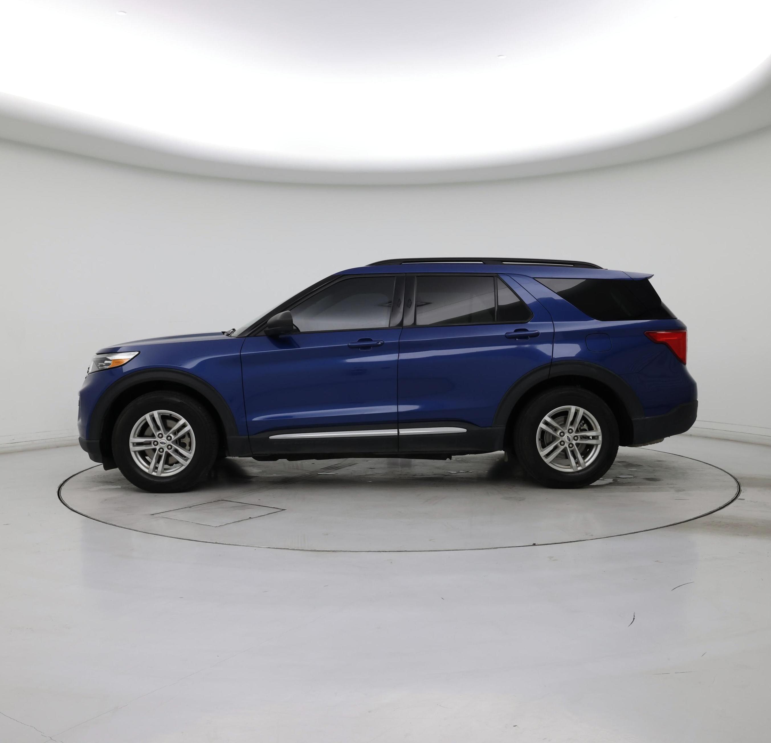 Thumbnail: 2022 Ford Explorer - 3