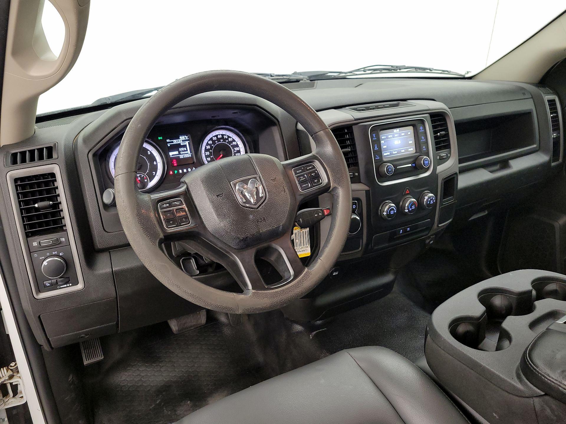 Thumbnail: 2023 RAM 1500 Classic - 9