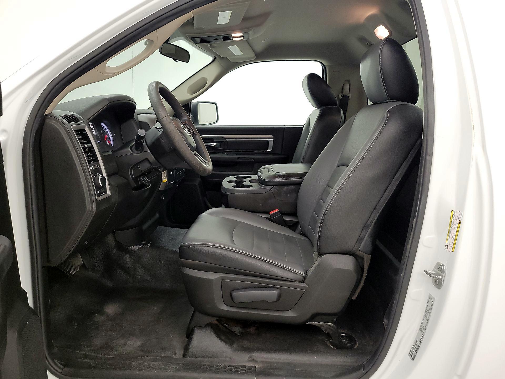 Thumbnail: 2023 RAM 1500 Classic - 11