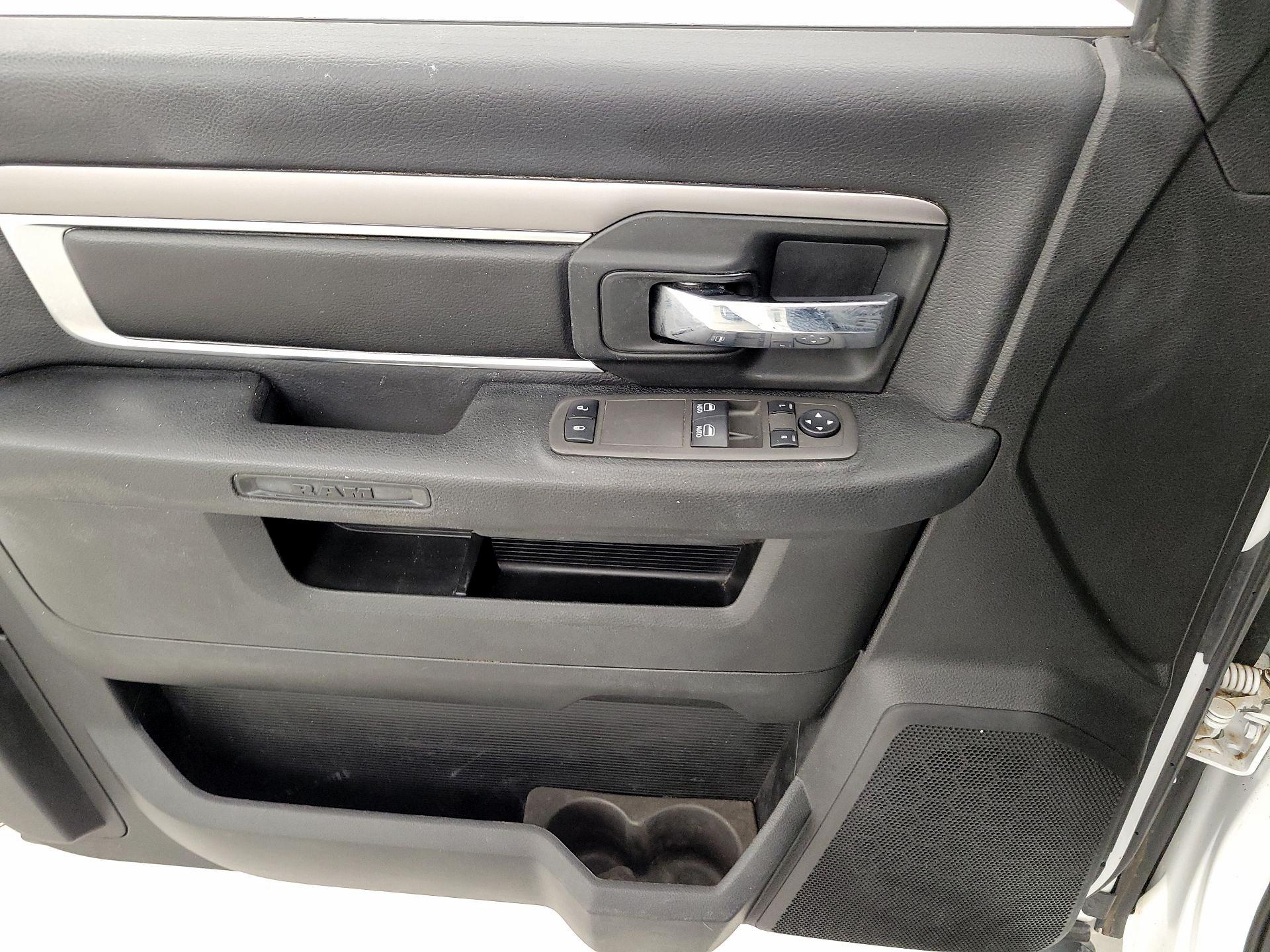 Thumbnail: 2023 RAM 1500 Classic - 12