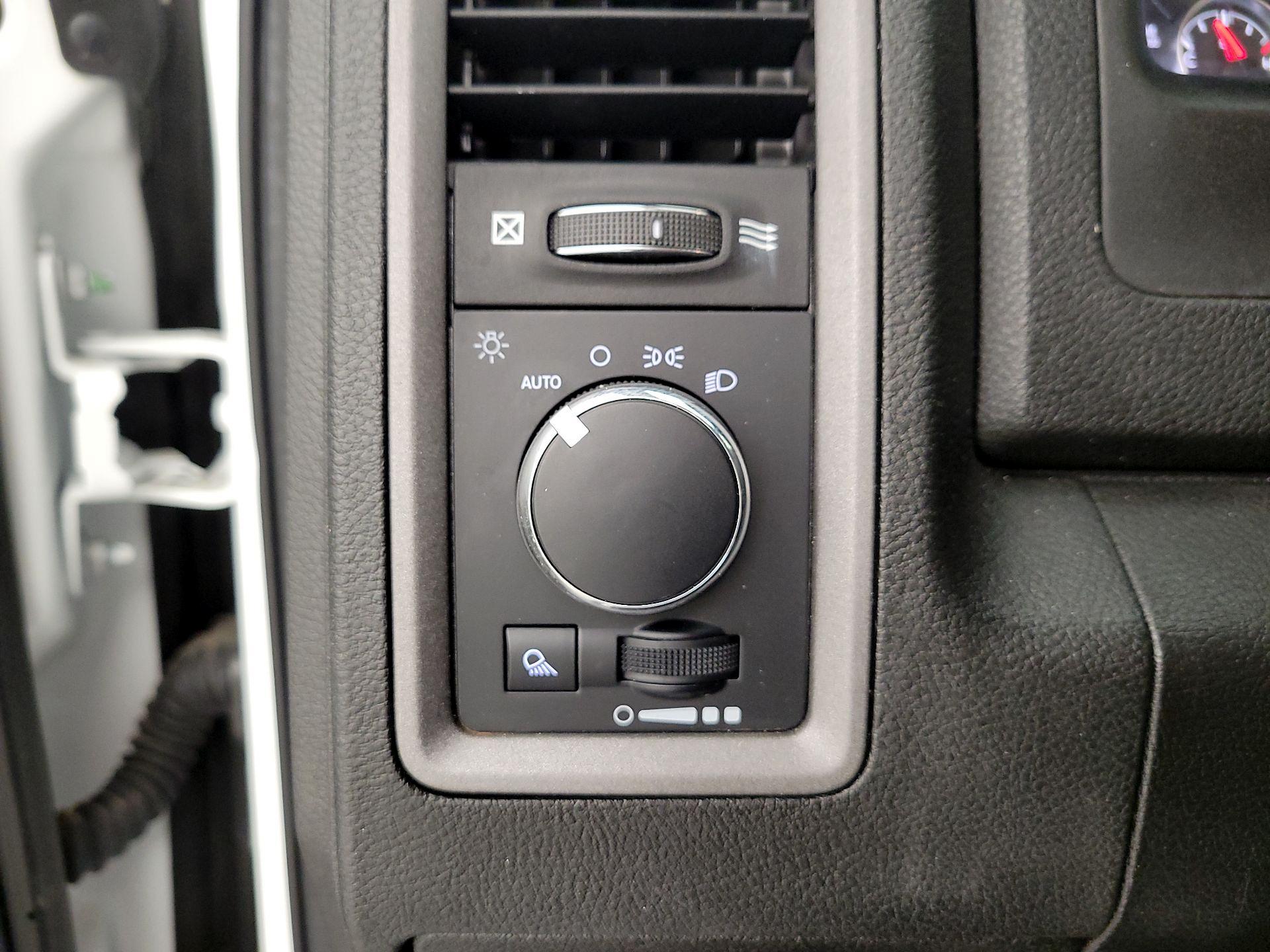 Thumbnail: 2023 RAM 1500 Classic - 13