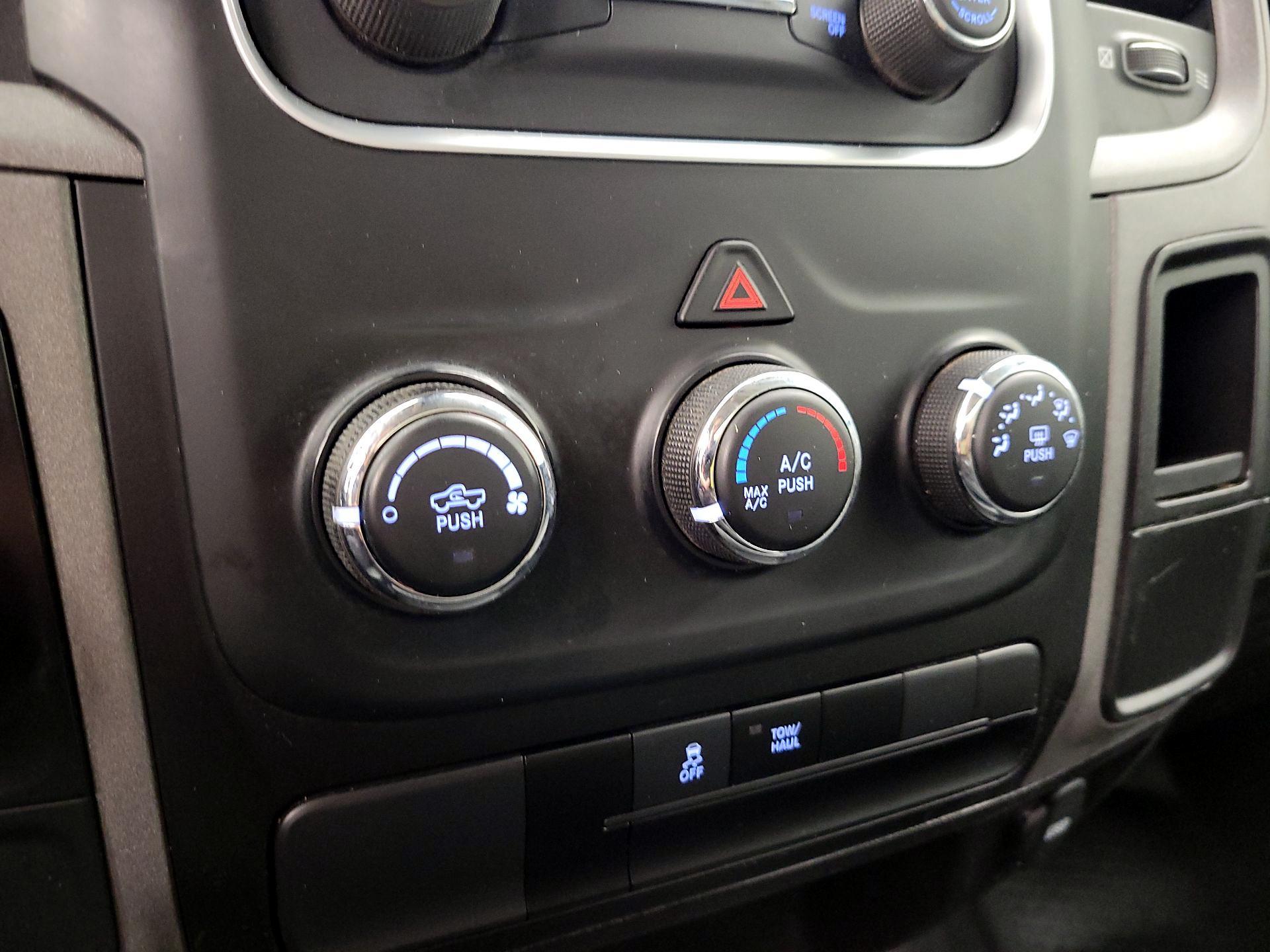 Thumbnail: 2023 RAM 1500 Classic - 16