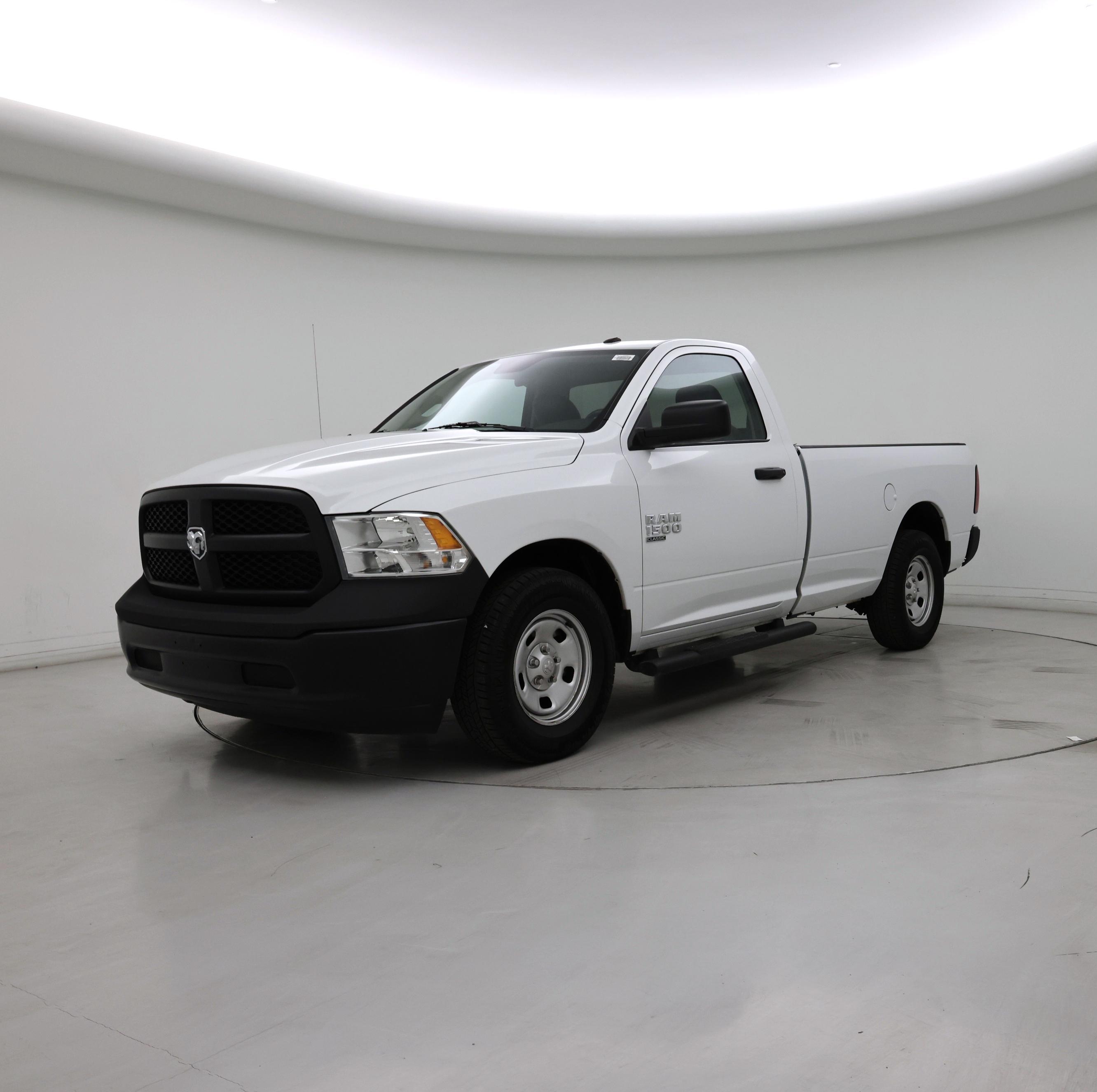 Thumbnail: 2023 RAM 1500 Classic - 4