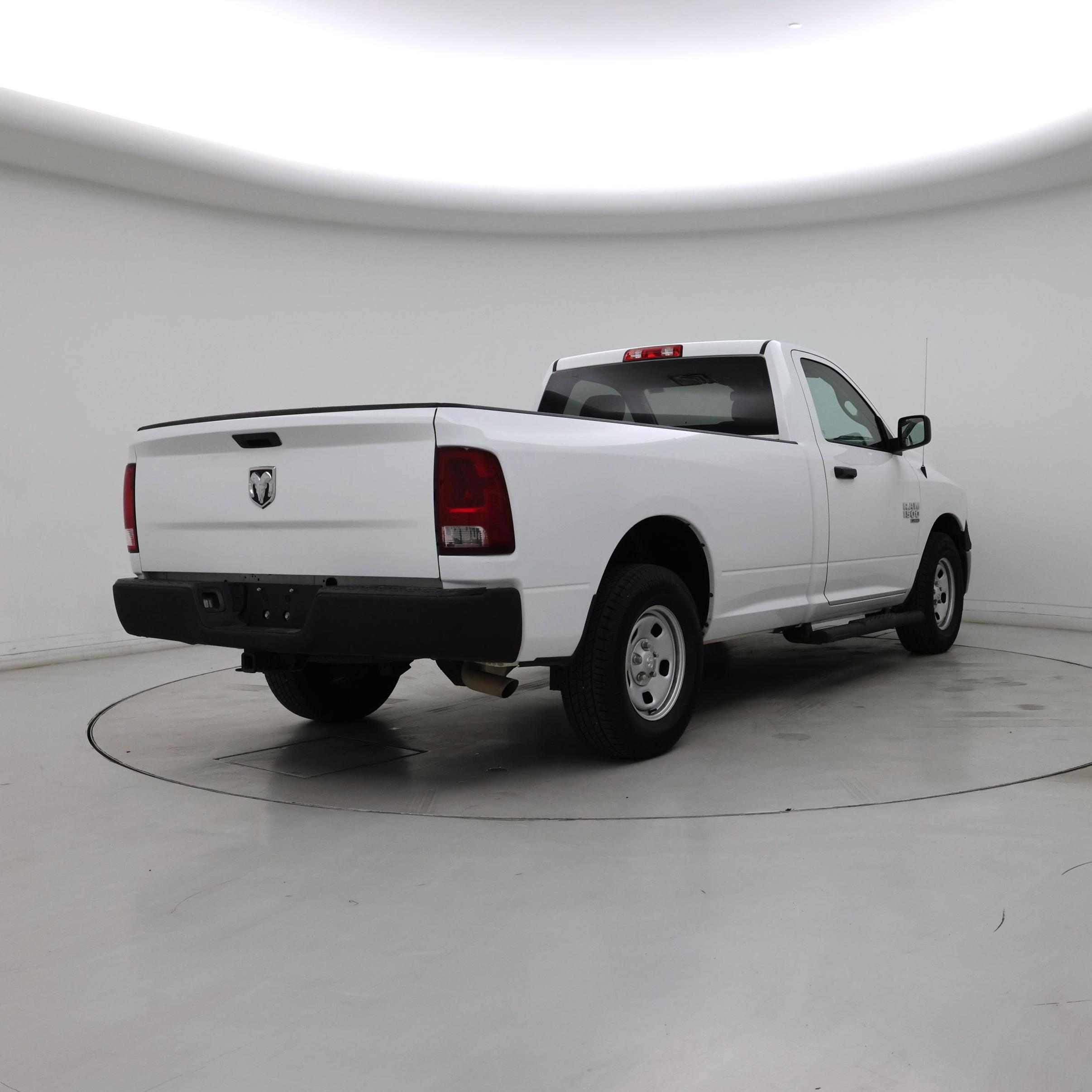 Thumbnail: 2023 RAM 1500 Classic - 8