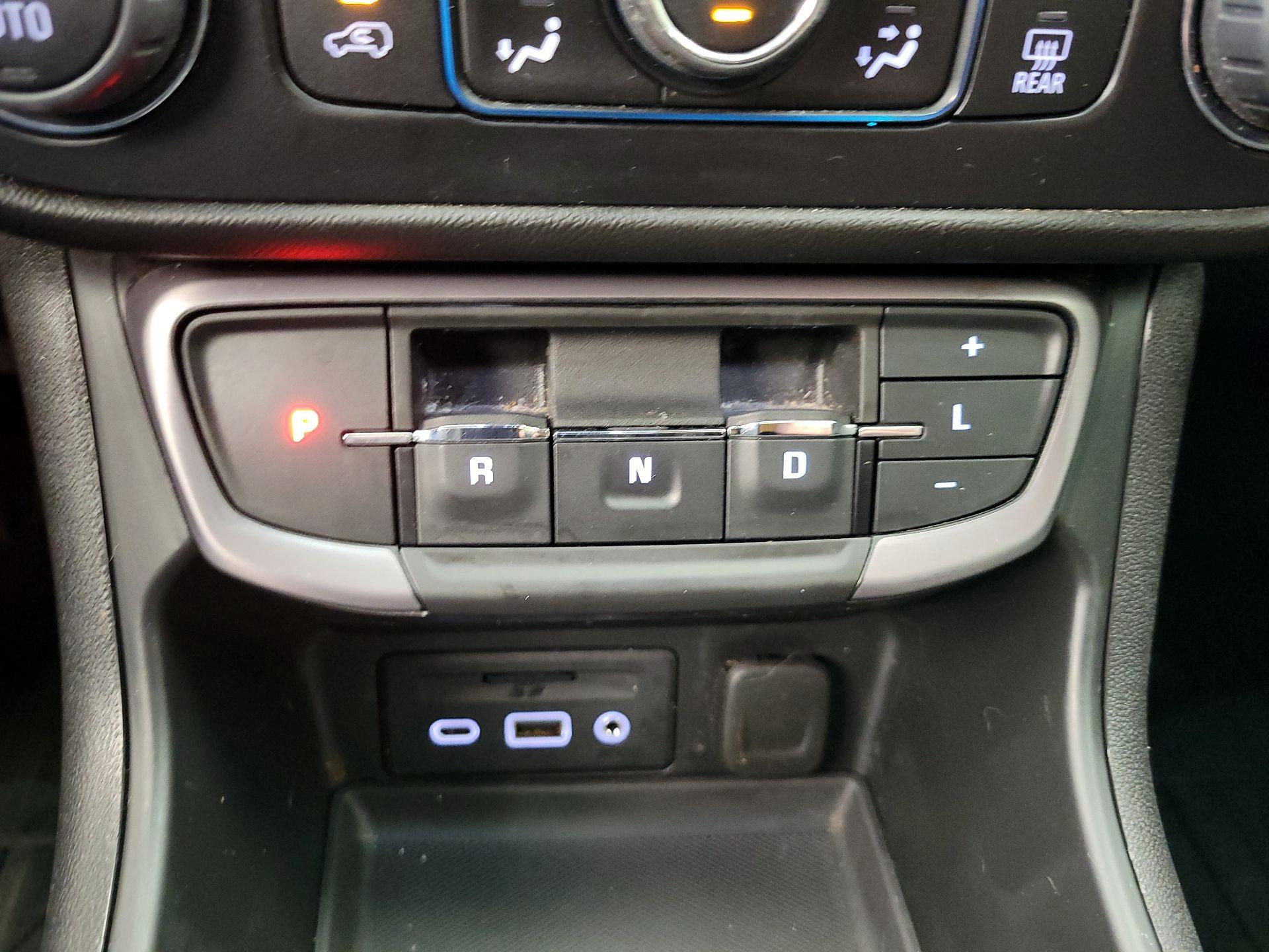 Thumbnail: 2023 GMC Terrain - 18