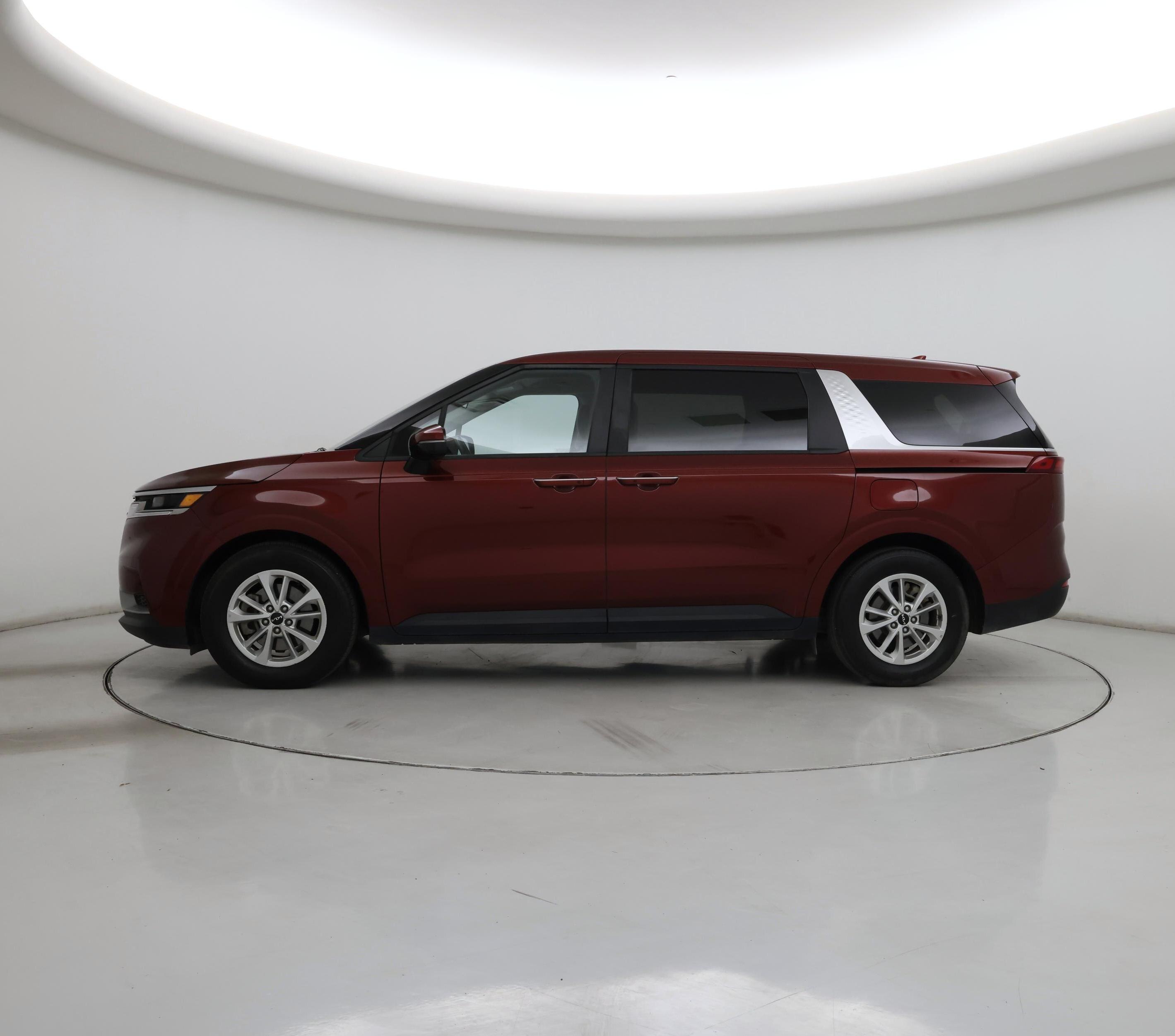 Thumbnail: 2024 Kia Carnival - 3