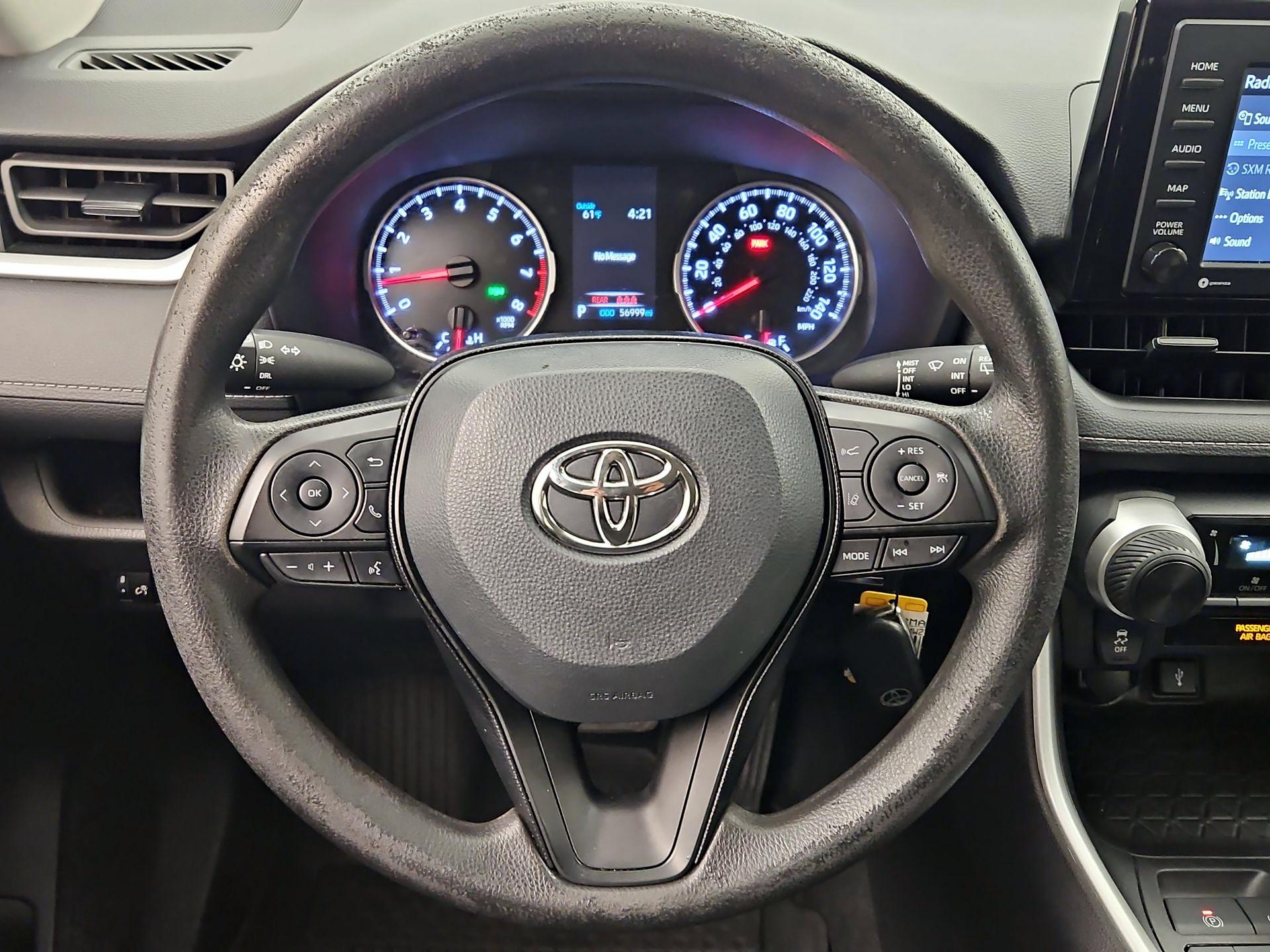 Thumbnail: 2021 Toyota RAV4 - 10