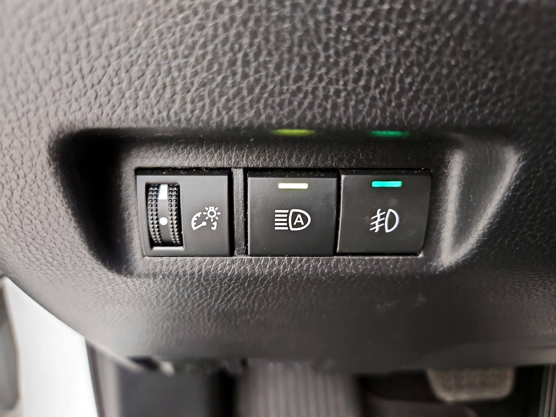 Thumbnail: 2021 Toyota RAV4 - 13