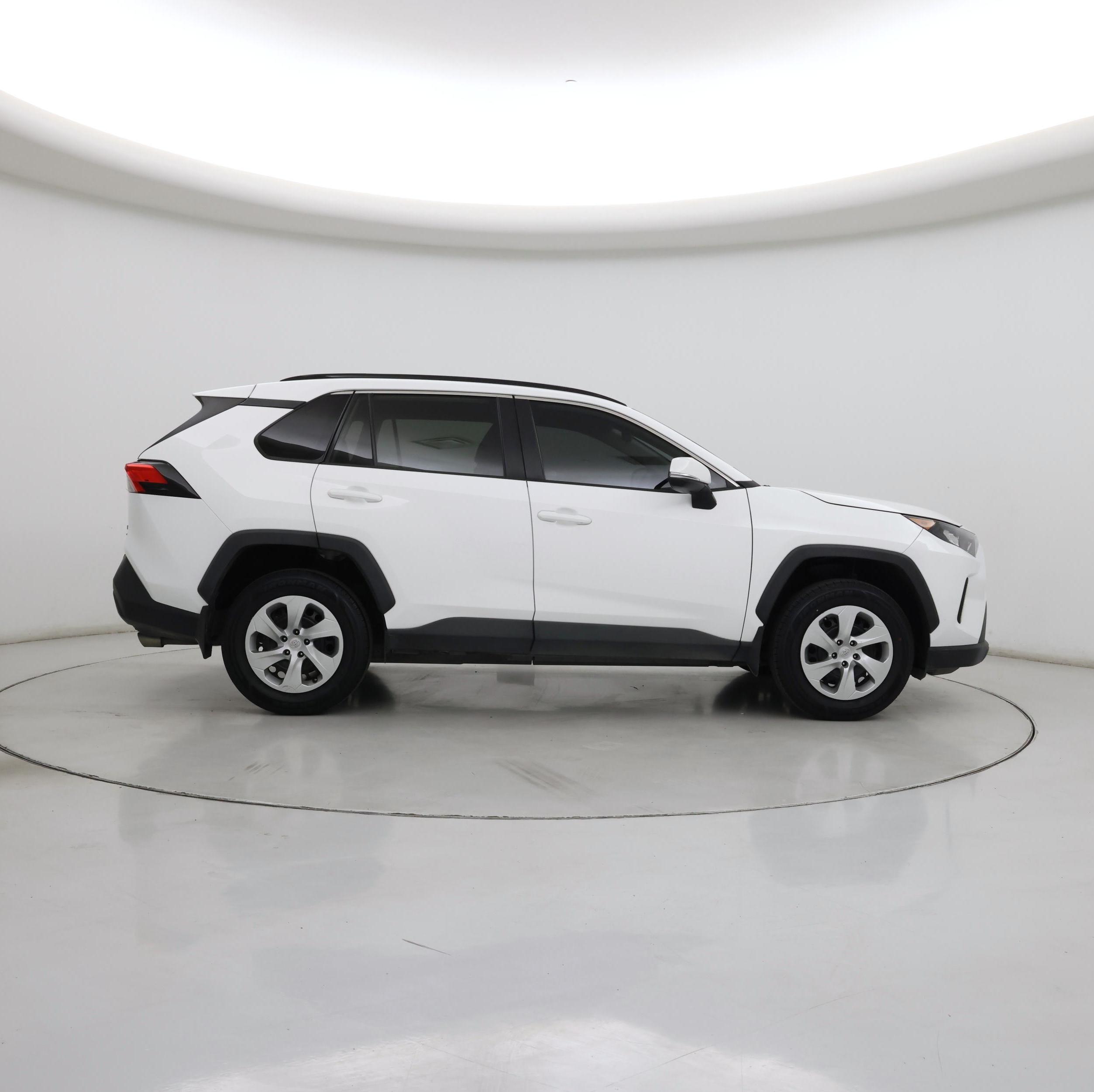 Thumbnail: 2021 Toyota RAV4 - 7