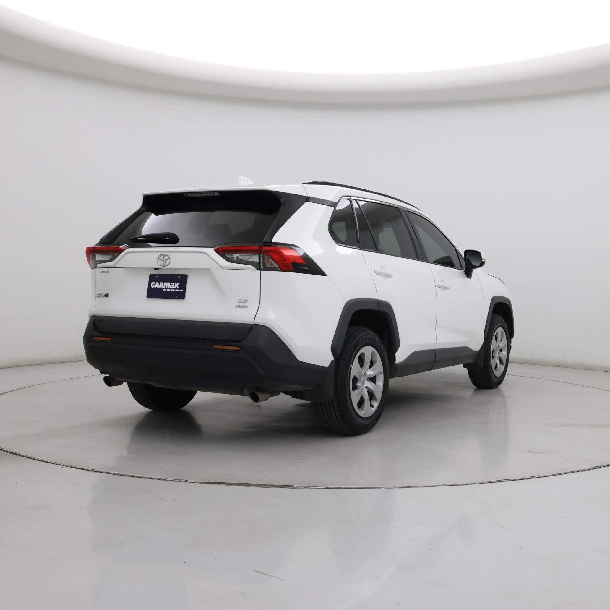 Thumbnail: 2021 Toyota RAV4 - 8