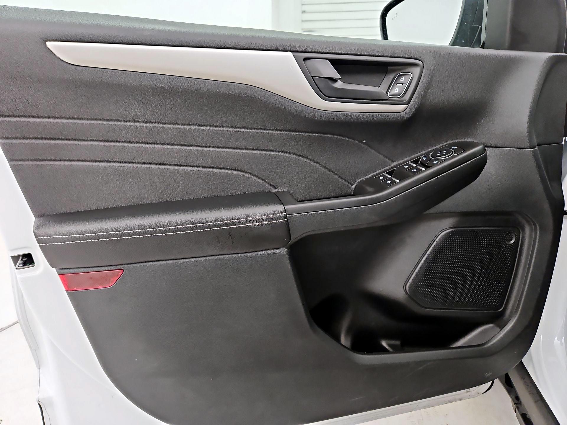 Thumbnail: 2022 Ford Escape - 12