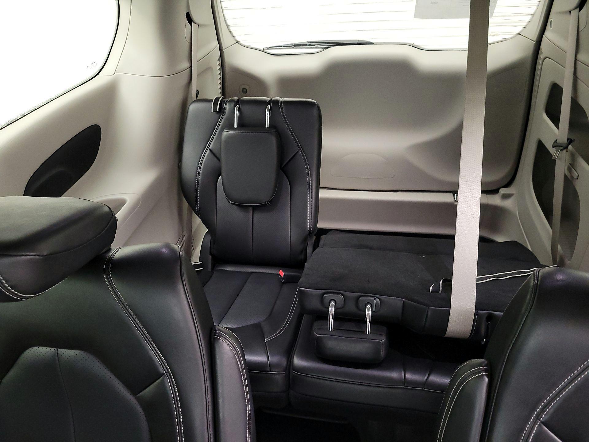 Thumbnail: 2024 Chrysler Pacifica - 20