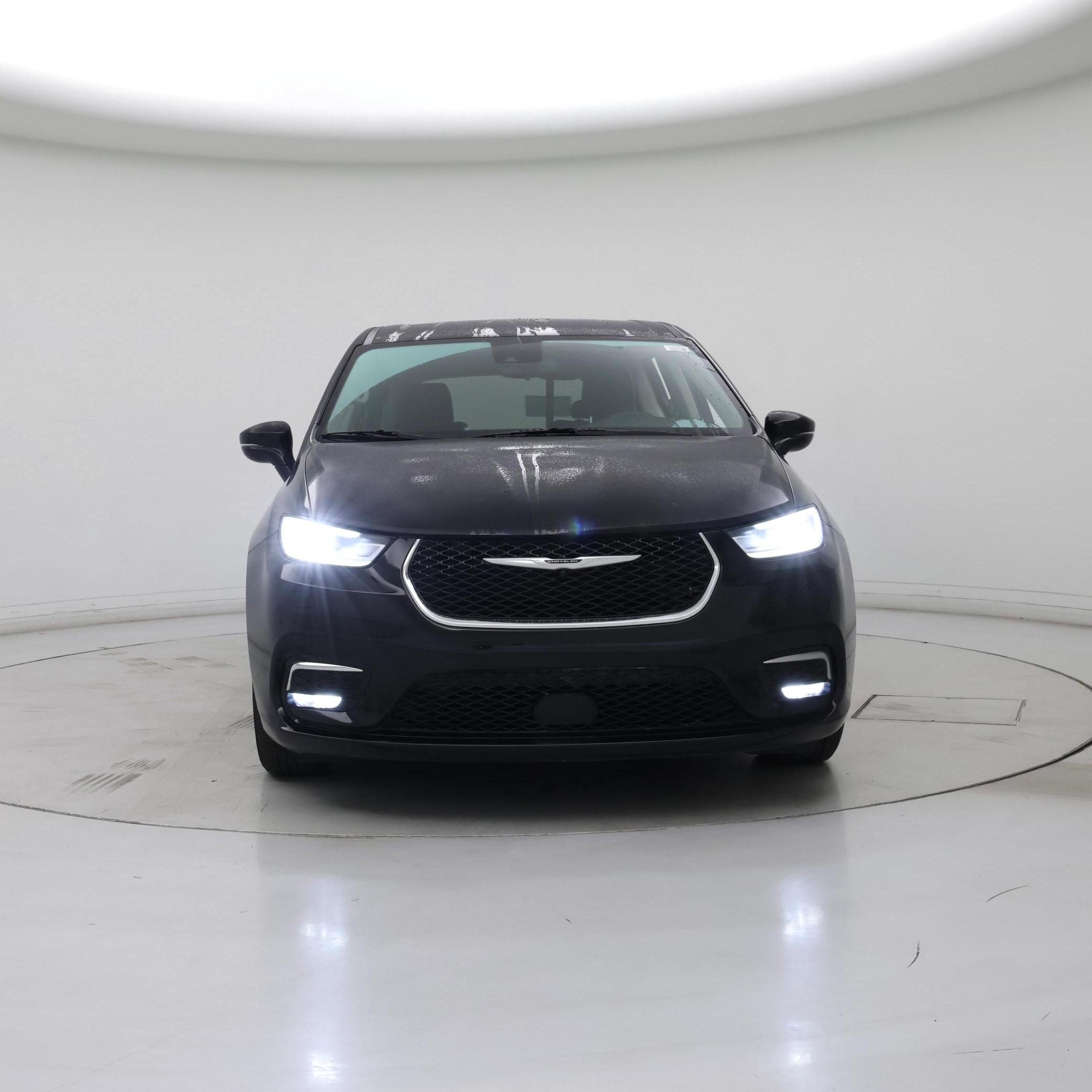 Thumbnail: 2024 Chrysler Pacifica - 5