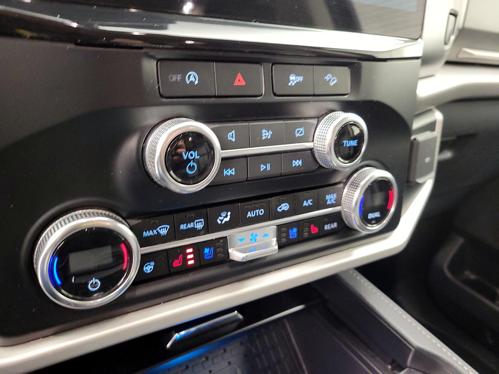 Thumbnail: 2024 Ford Expedition - 17