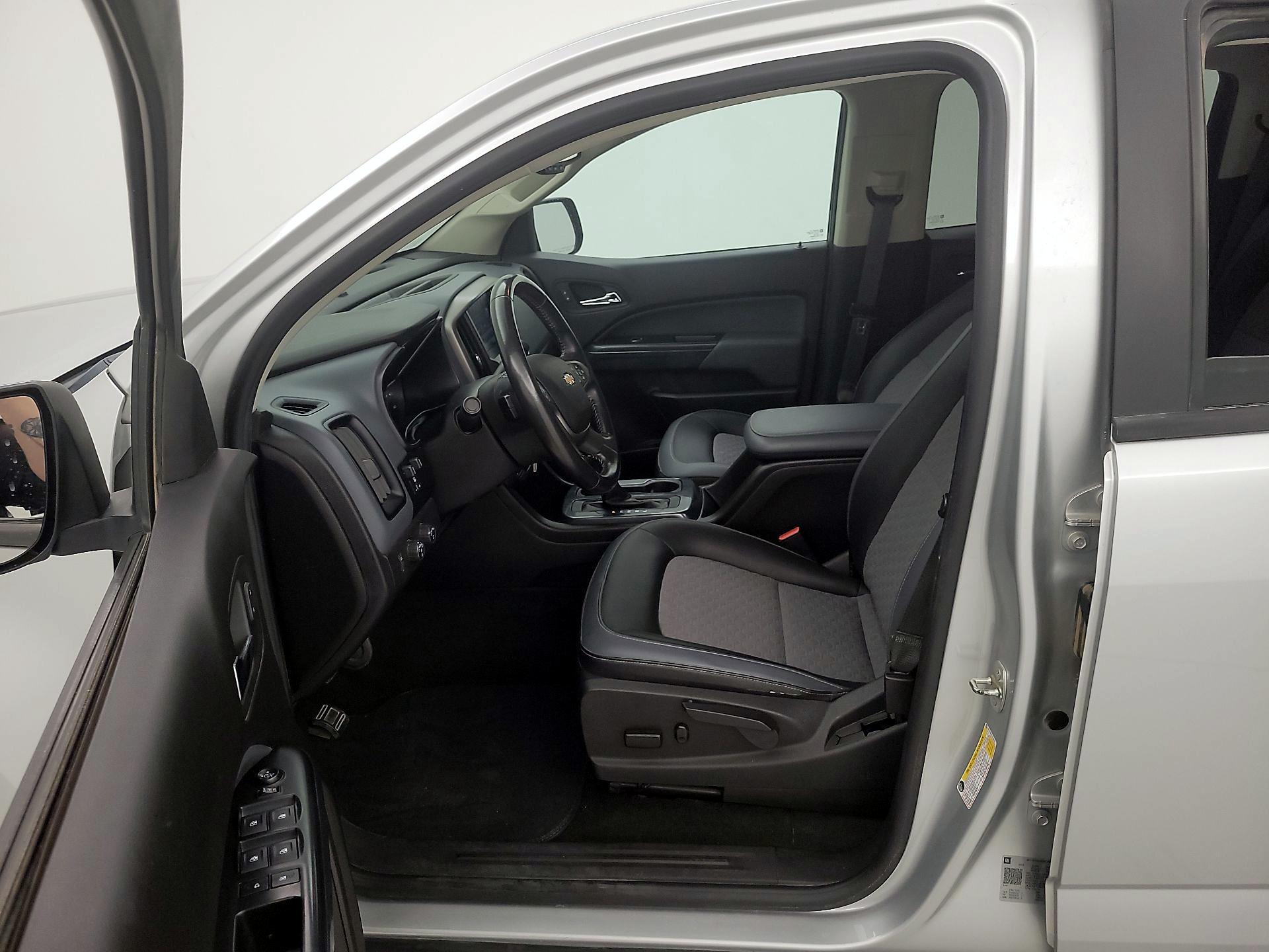 Thumbnail: 2018 Chevrolet Colorado - 11