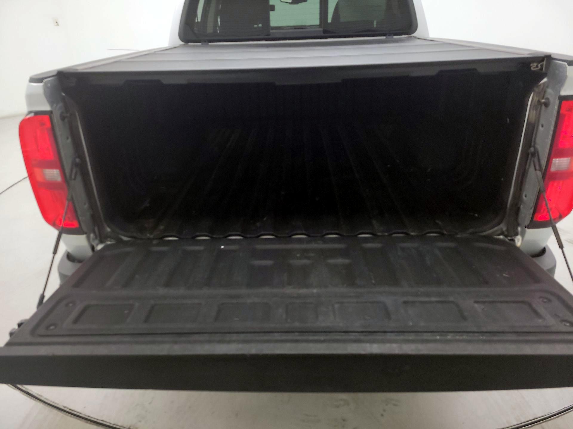 Thumbnail: 2018 Chevrolet Colorado - 20