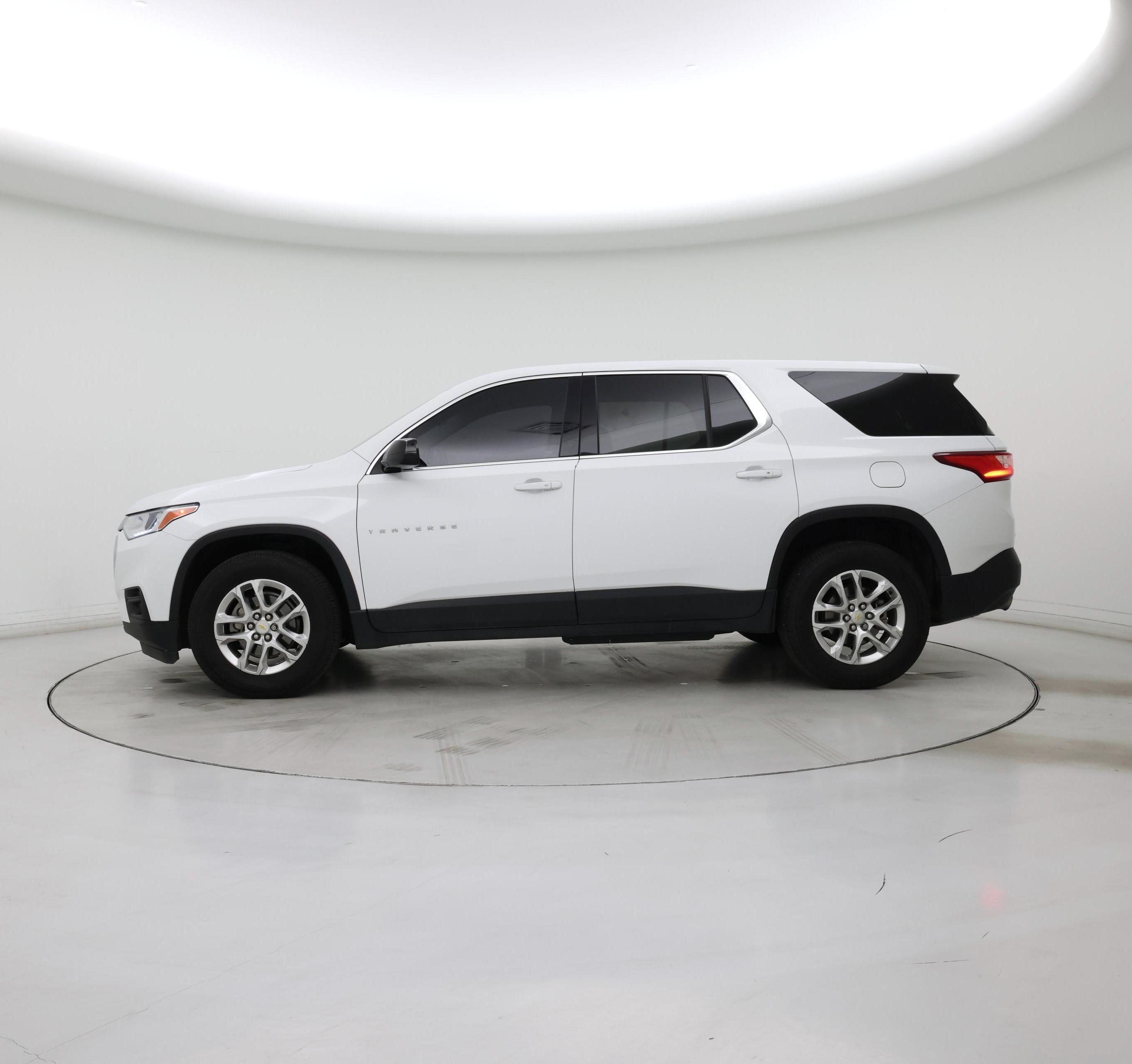 Thumbnail: 2020 Chevrolet Traverse - 3