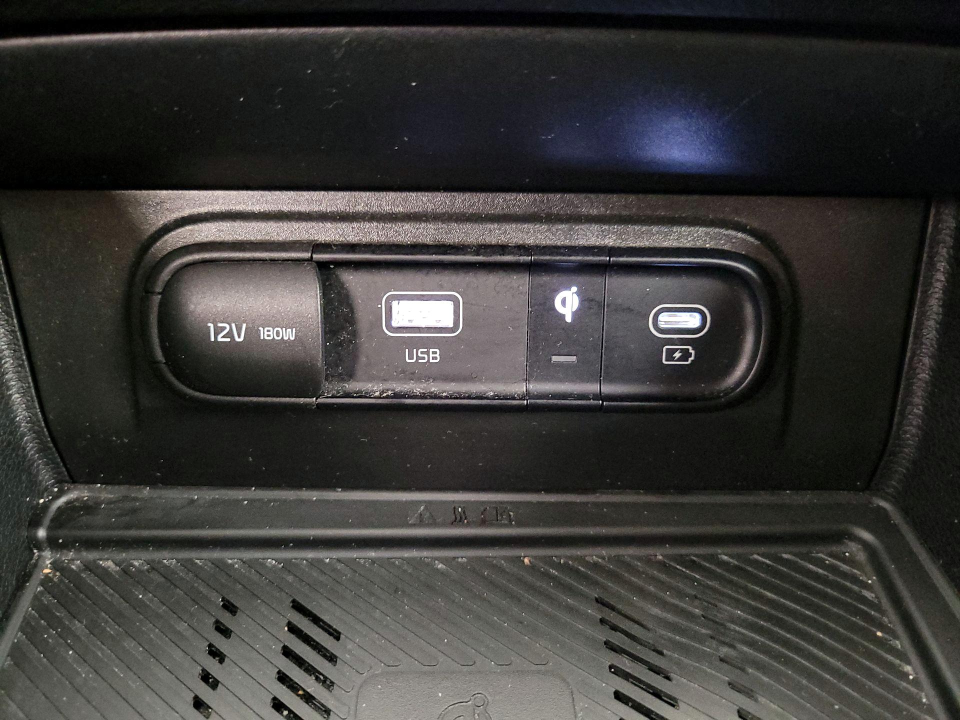 Thumbnail: 2023 Kia Sportage - 19