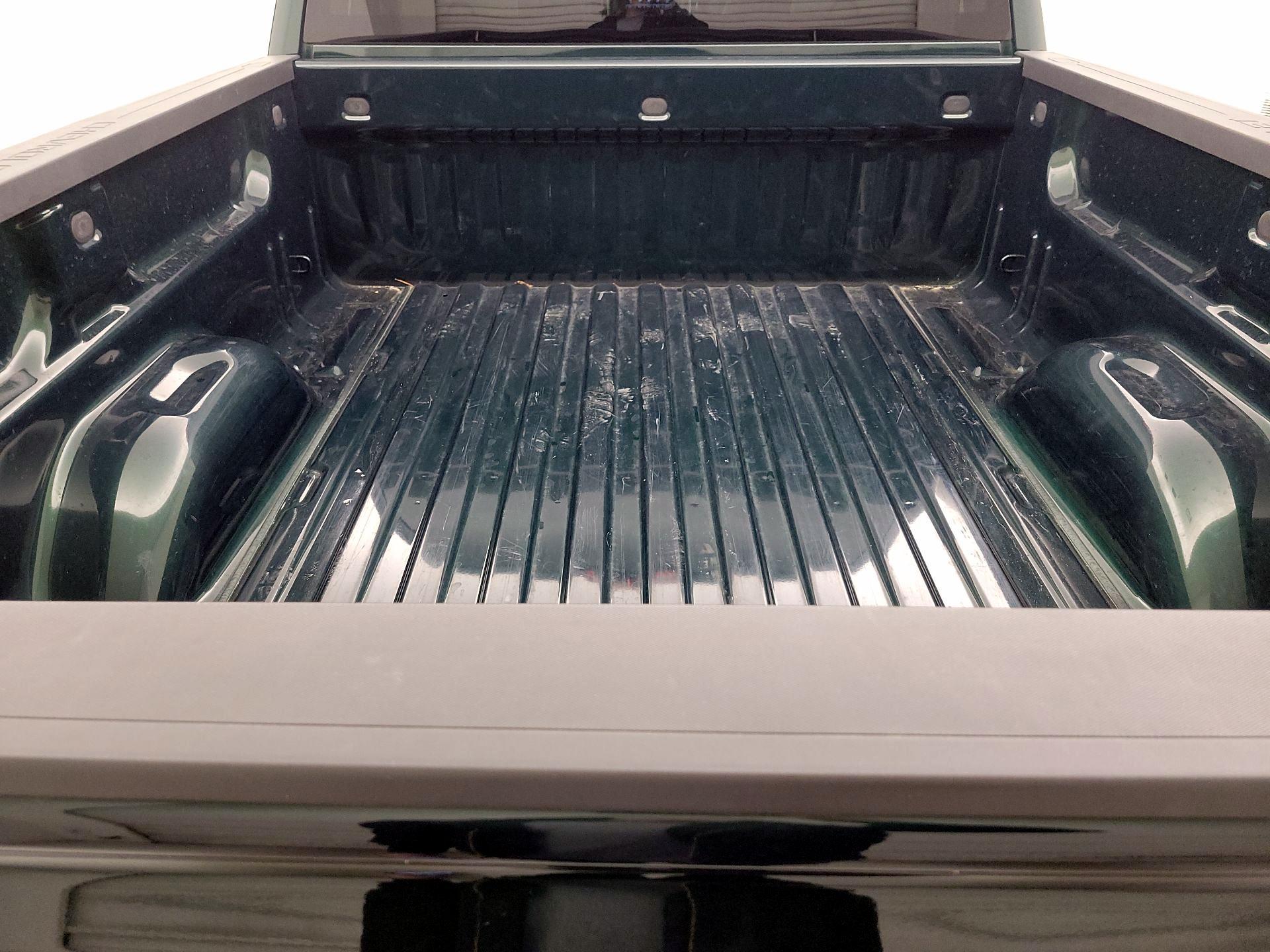 Thumbnail: 2014 Chevrolet Silverado 1500 - 16