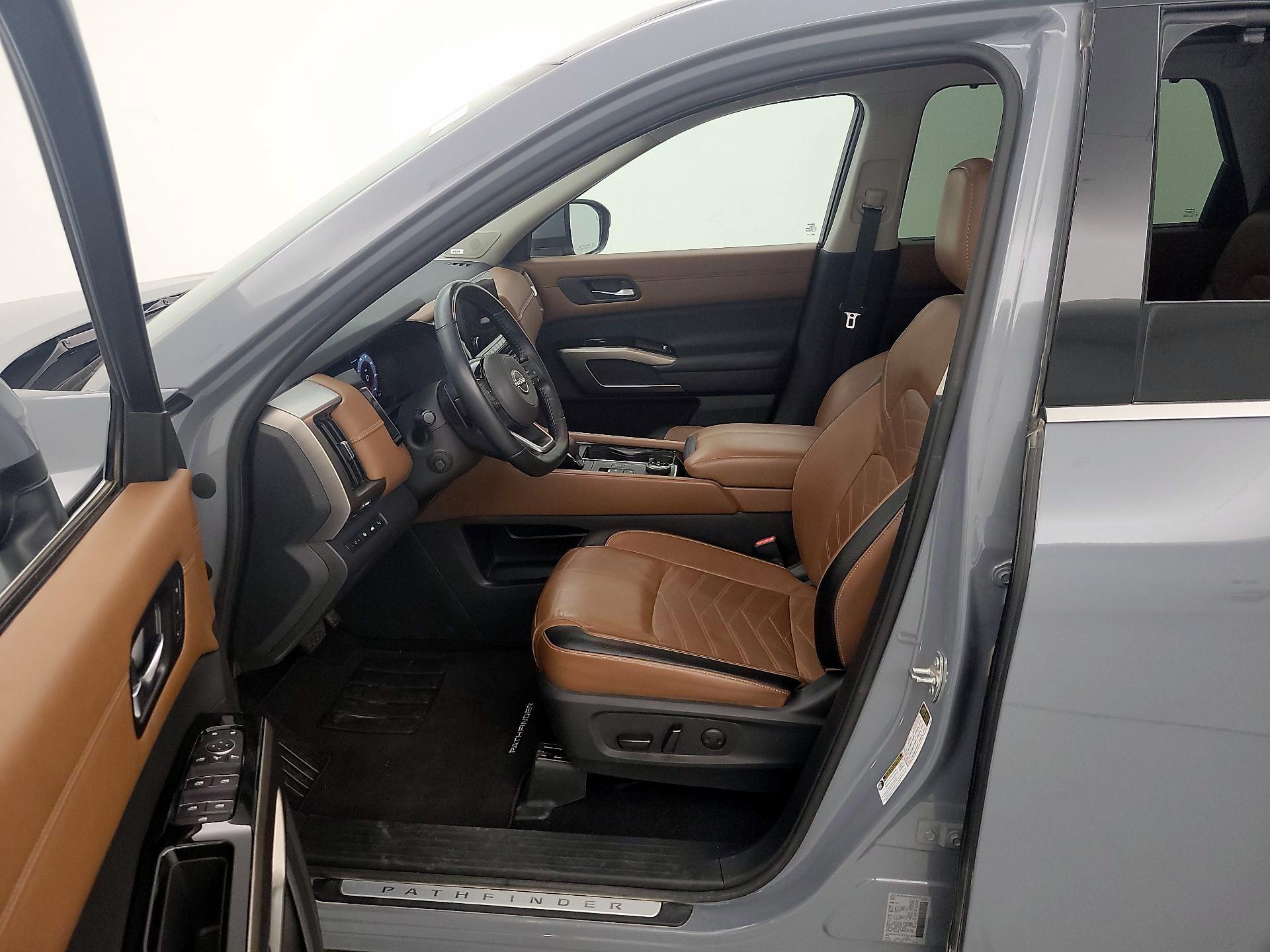 Thumbnail: 2022 Nissan Pathfinder - 11