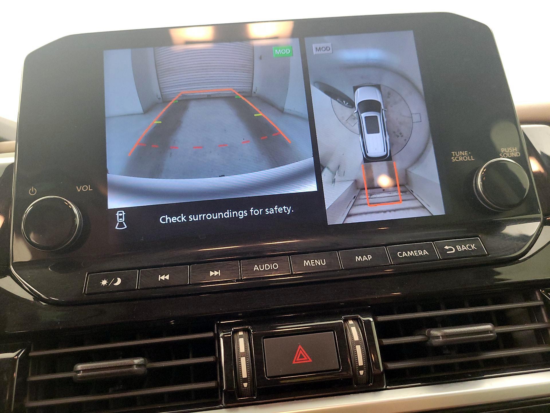 Thumbnail: 2022 Nissan Pathfinder - 15