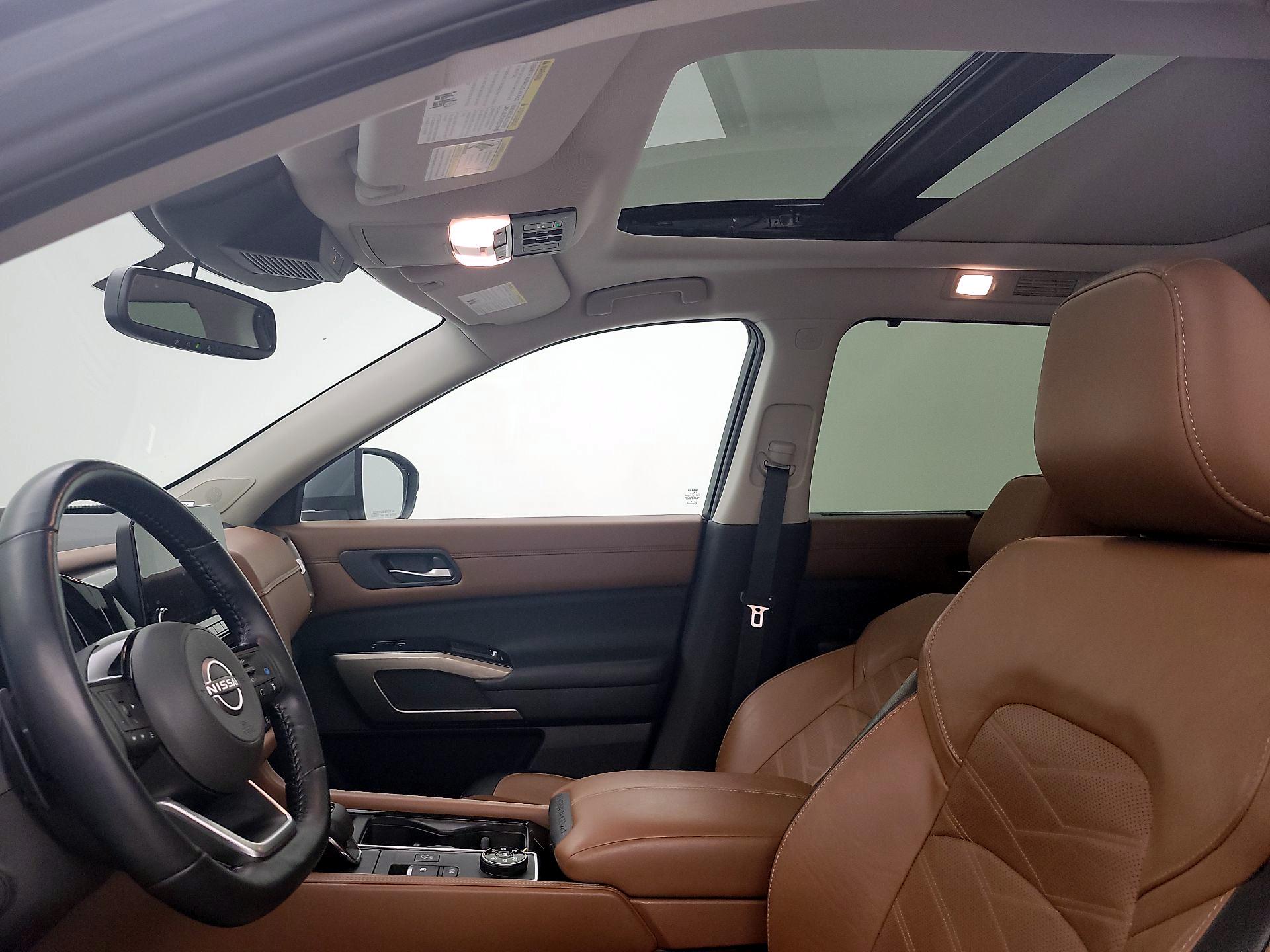 Thumbnail: 2022 Nissan Pathfinder - 20