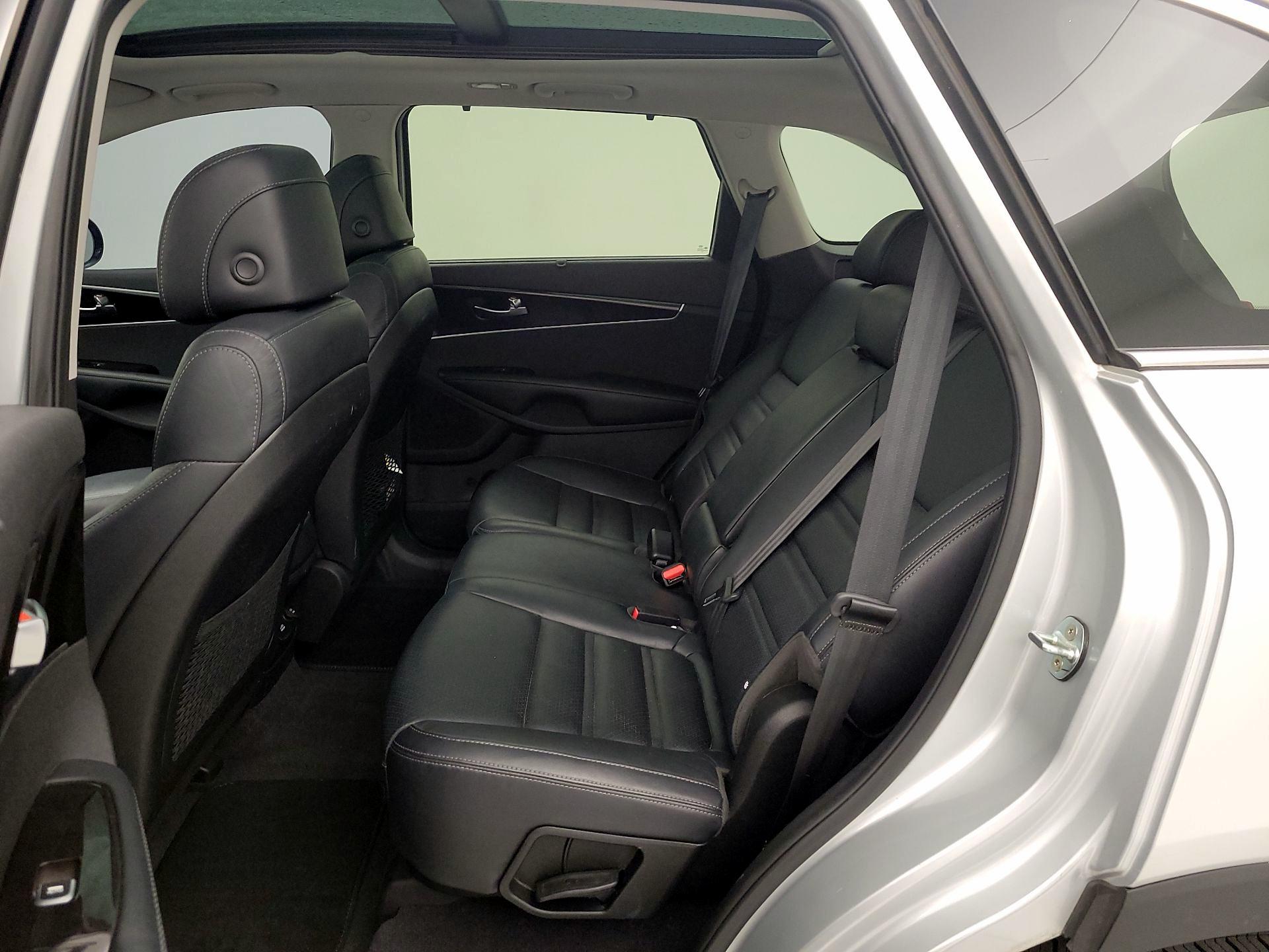 Thumbnail: 2017 Kia Sorento - 20