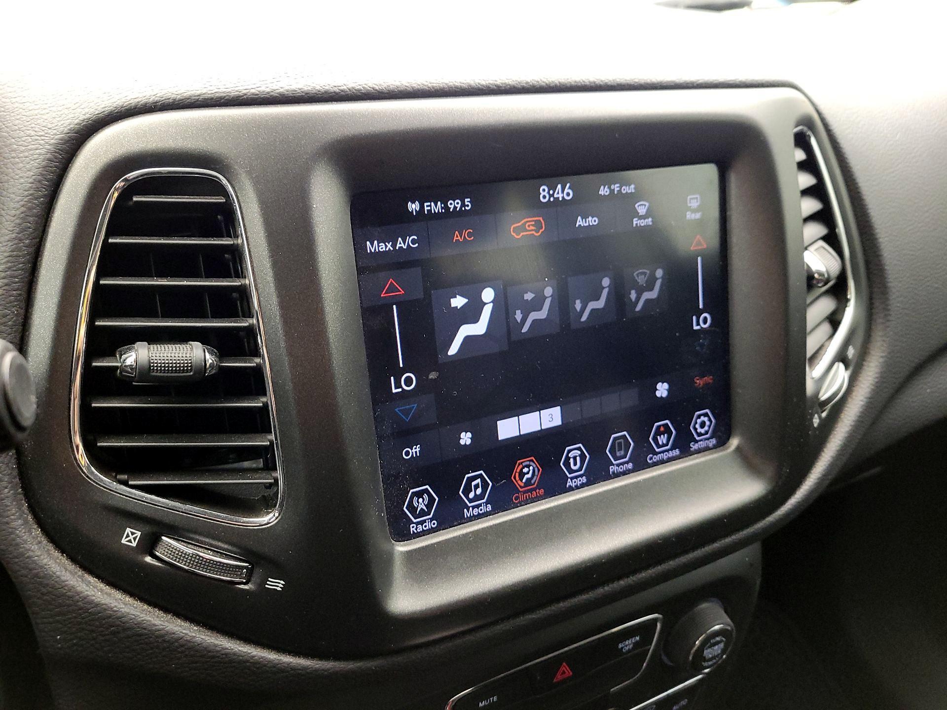 Thumbnail: 2018 Jeep Compass - 15