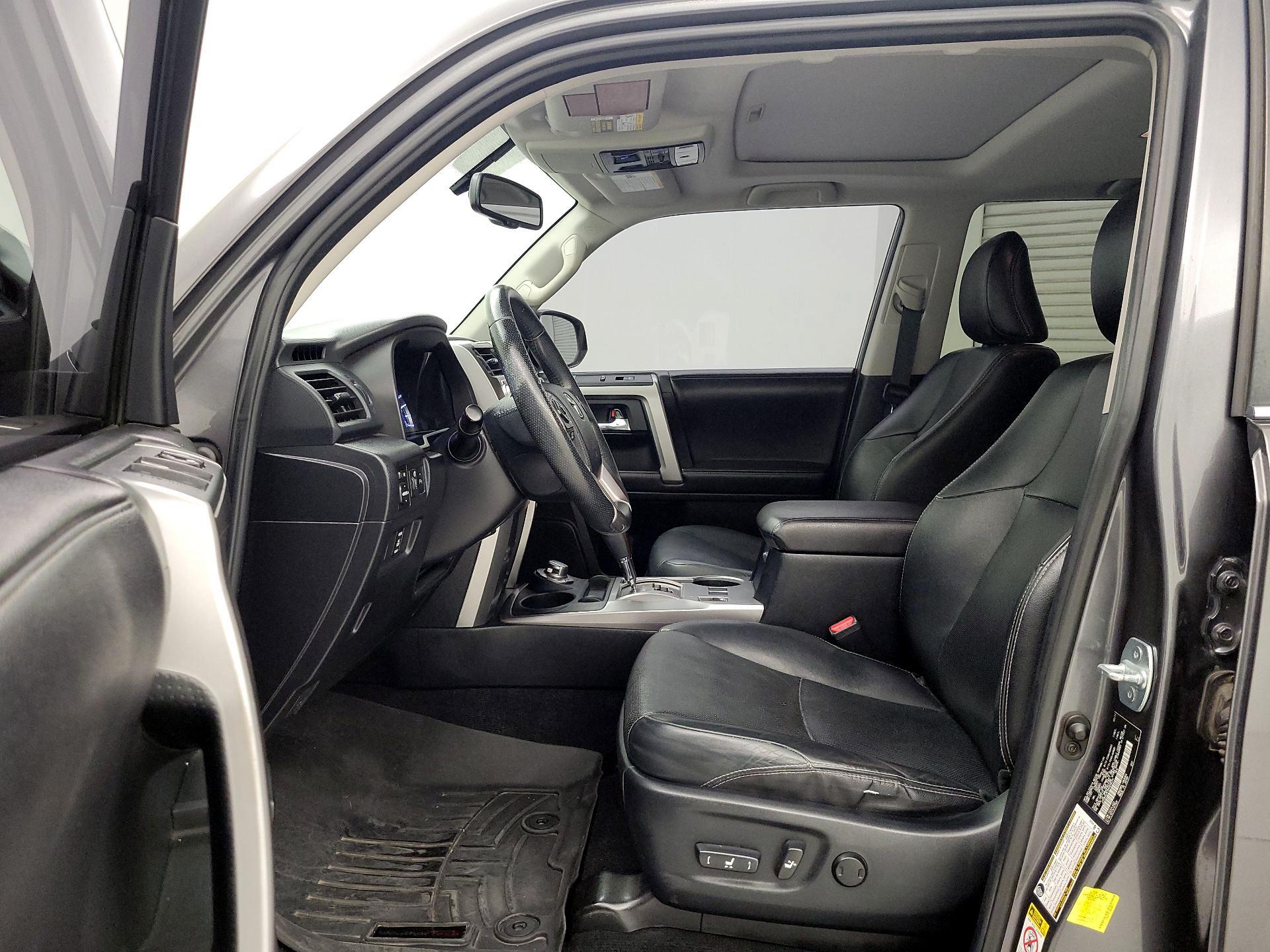 Thumbnail: 2017 Toyota 4Runner - 11