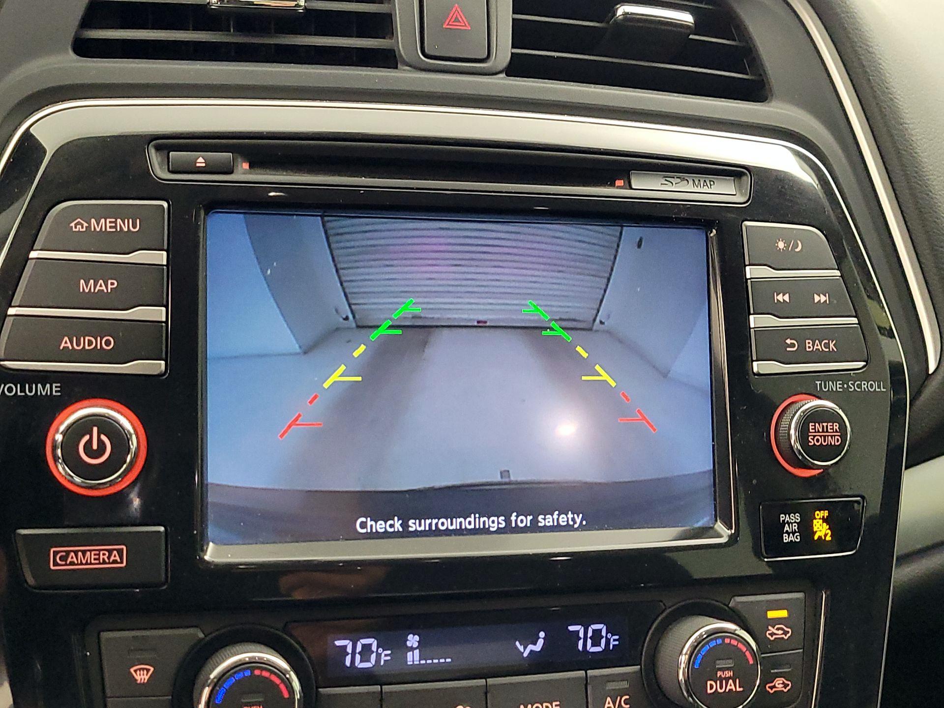 Thumbnail: 2016 Nissan Maxima - 14