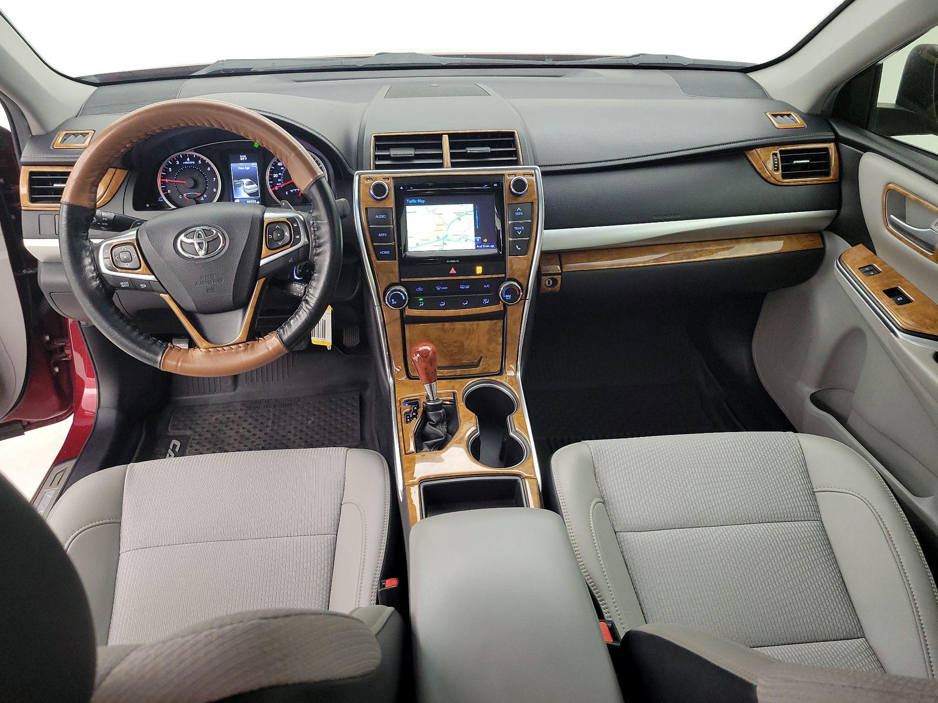 Thumbnail: 2017 Toyota Camry - 9