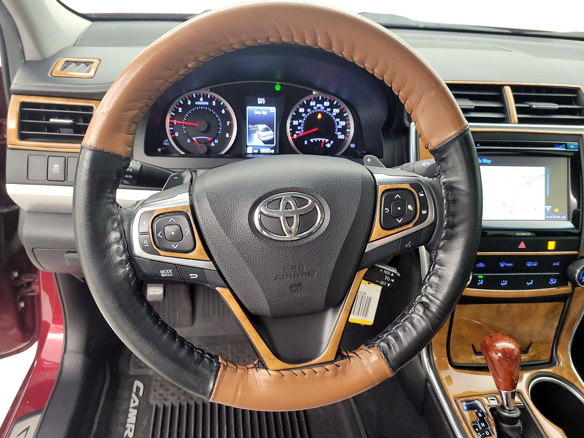 Thumbnail: 2017 Toyota Camry - 10