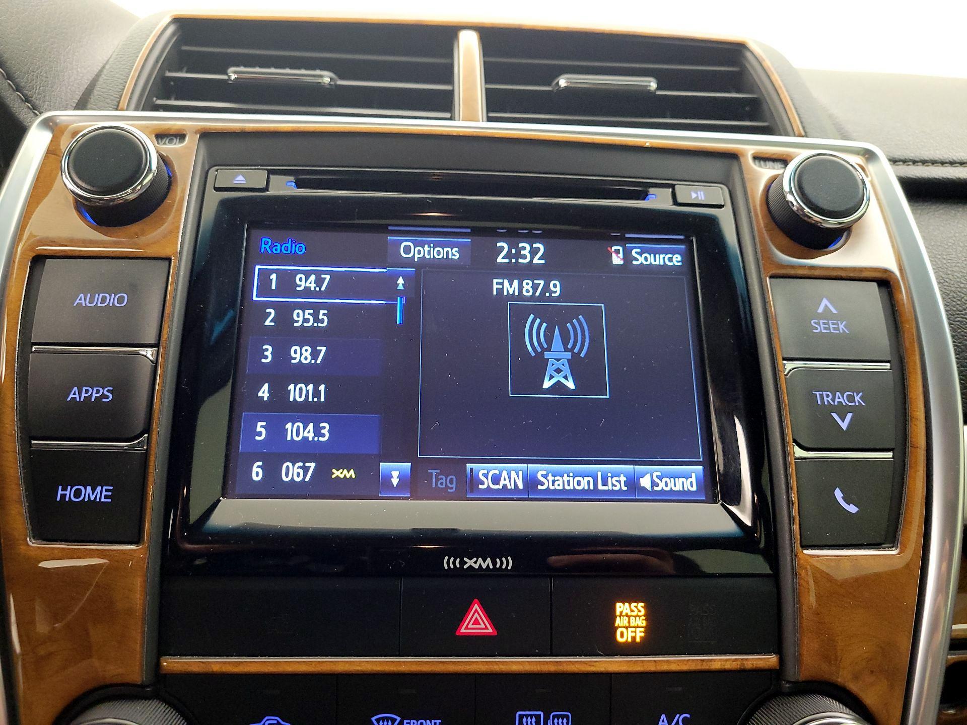 Thumbnail: 2017 Toyota Camry - 16