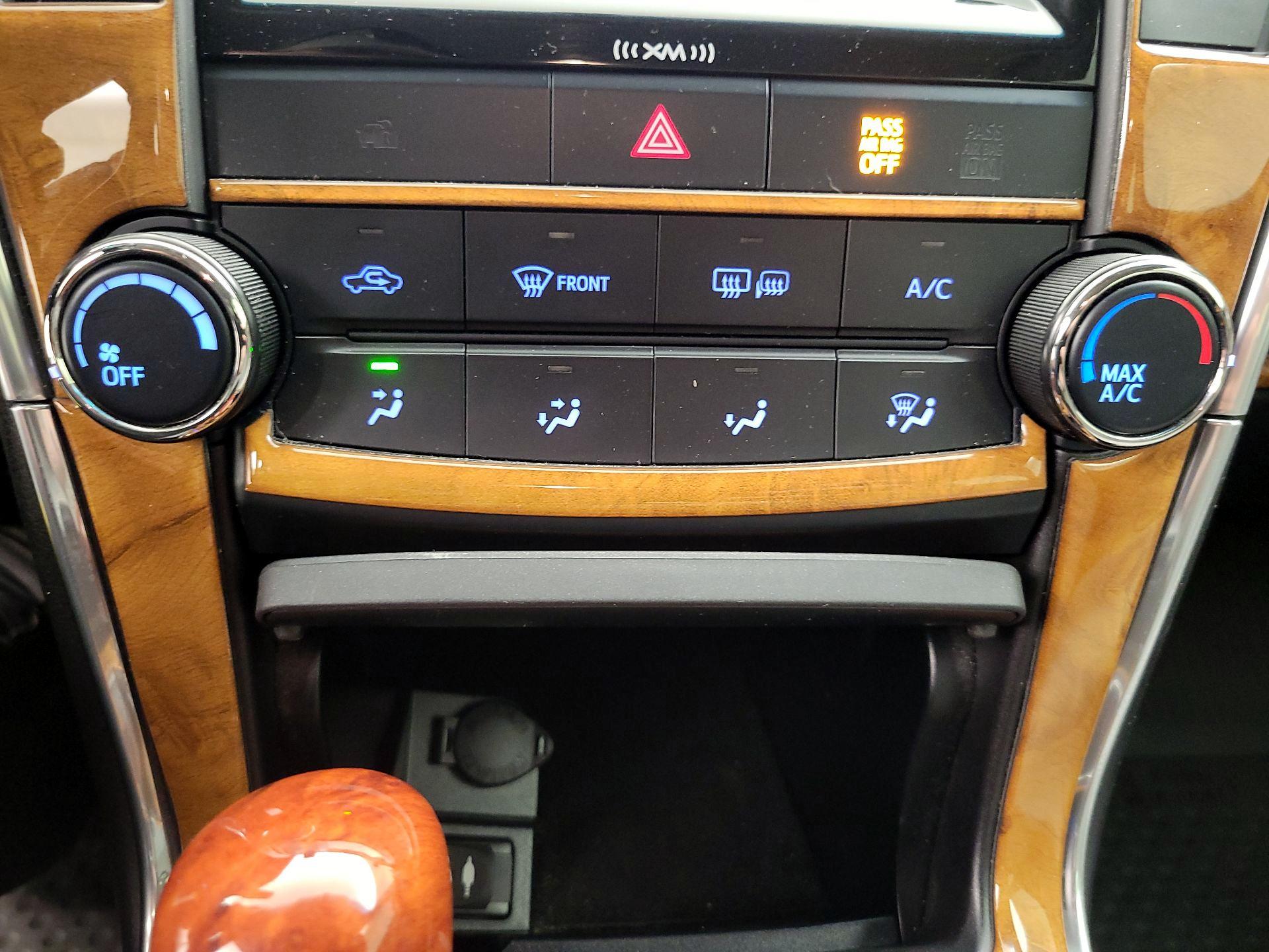 Thumbnail: 2017 Toyota Camry - 17