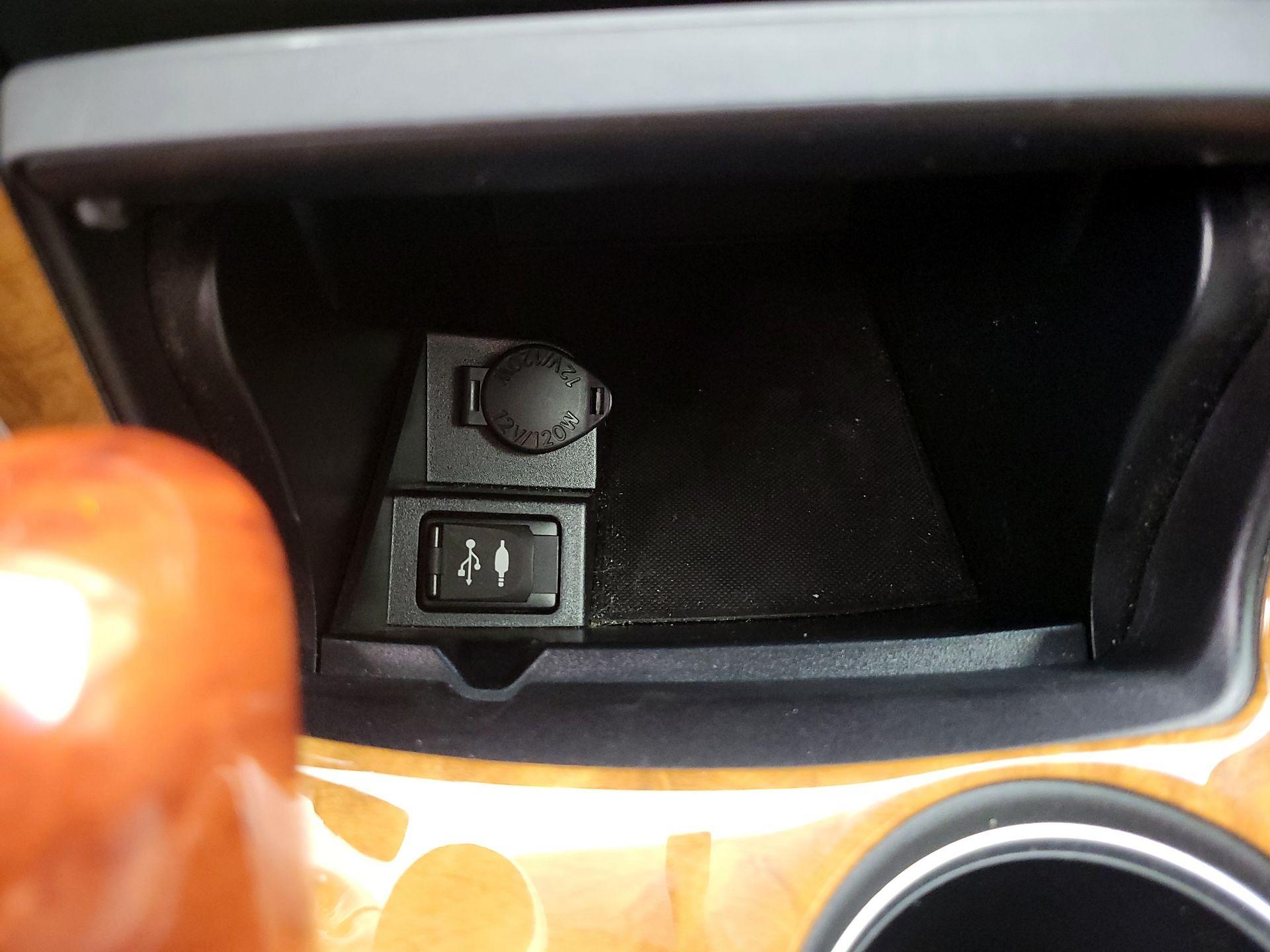 Thumbnail: 2017 Toyota Camry - 19