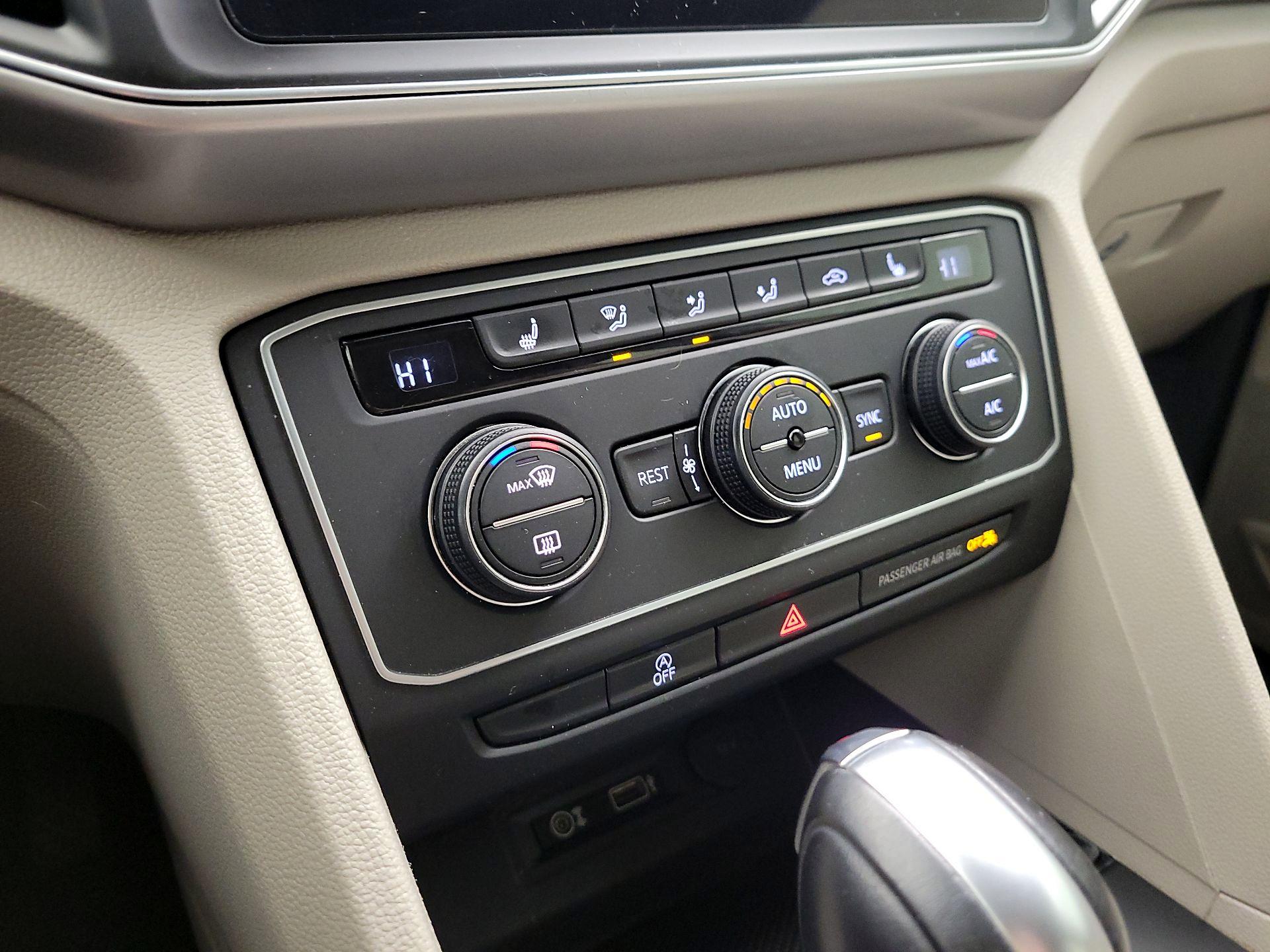 Thumbnail: 2019 Volkswagen Atlas - 16