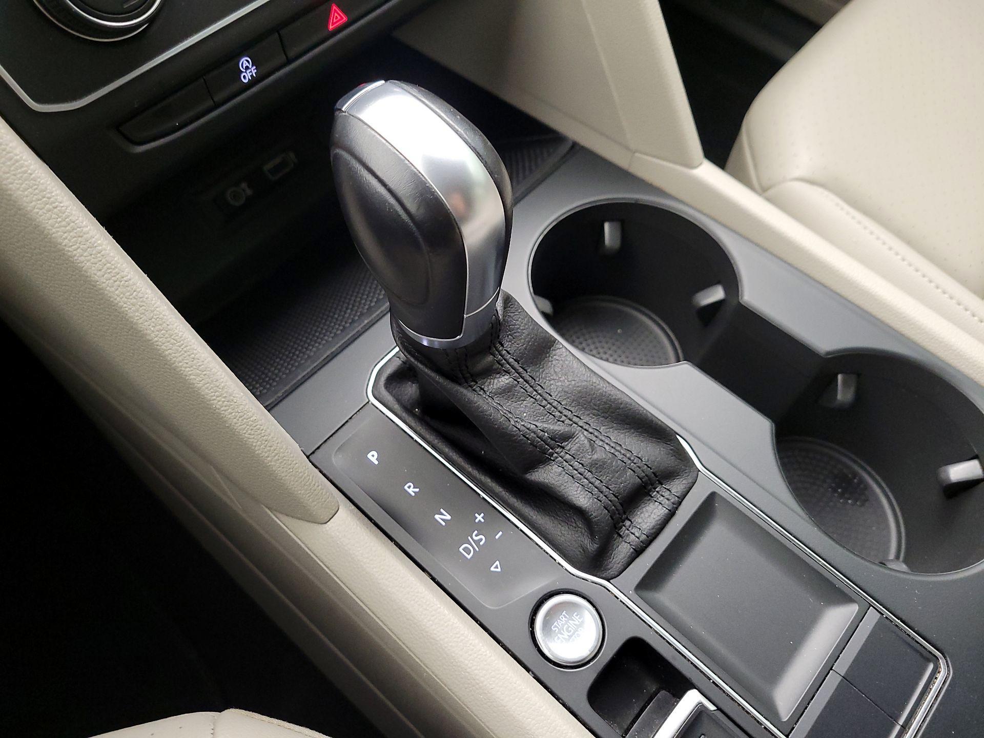 Thumbnail: 2019 Volkswagen Atlas - 17