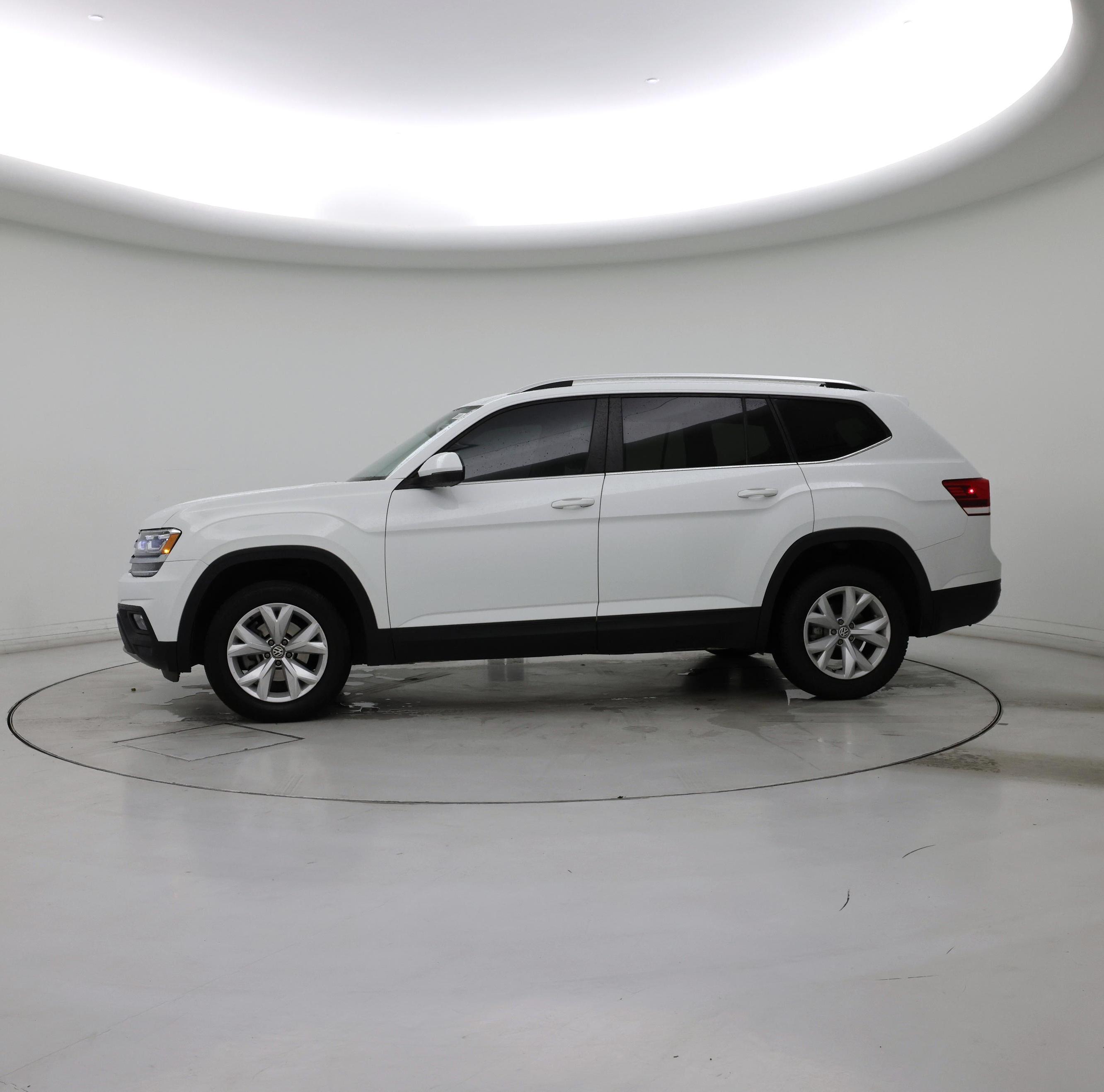 Thumbnail: 2019 Volkswagen Atlas - 3