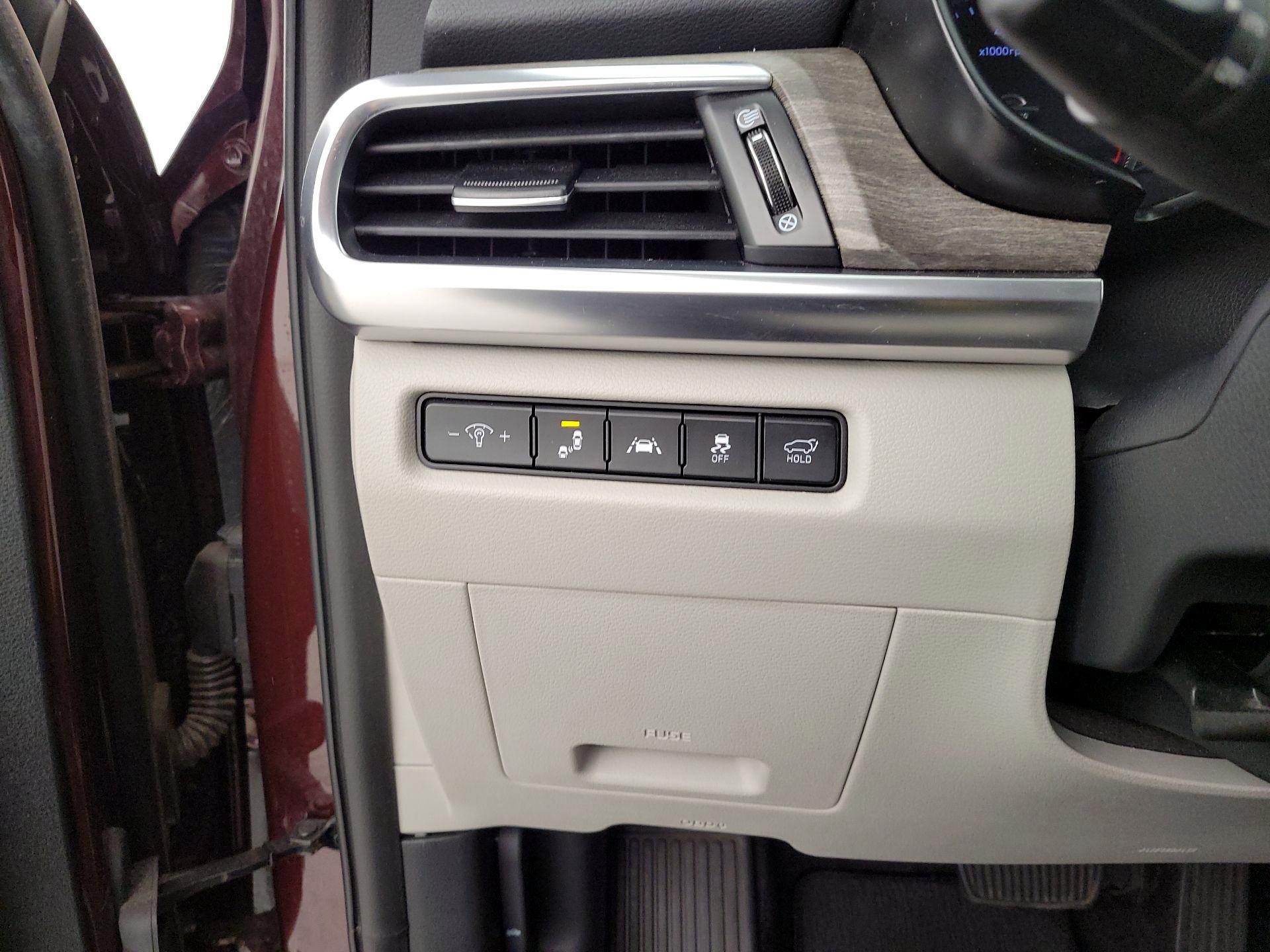 Thumbnail: 2020 Kia Telluride - 13