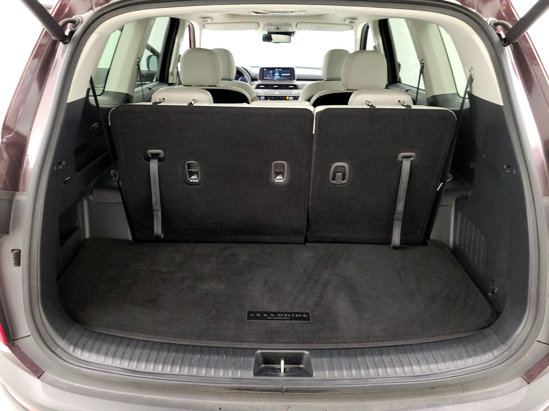 Thumbnail: 2020 Kia Telluride - 19