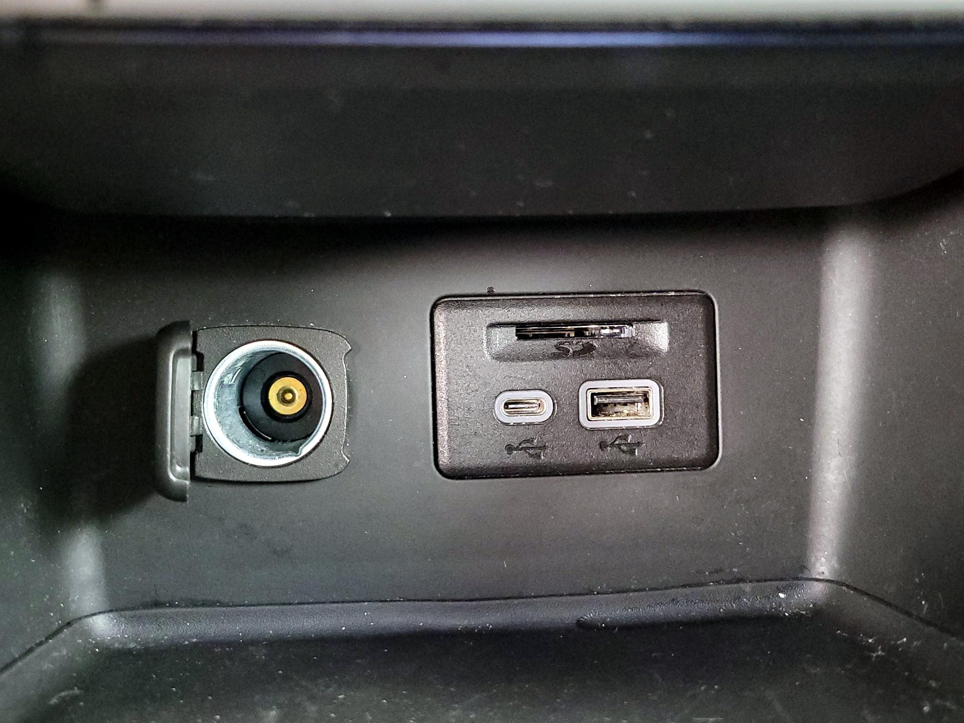 Thumbnail: 2023 GMC Acadia - 18