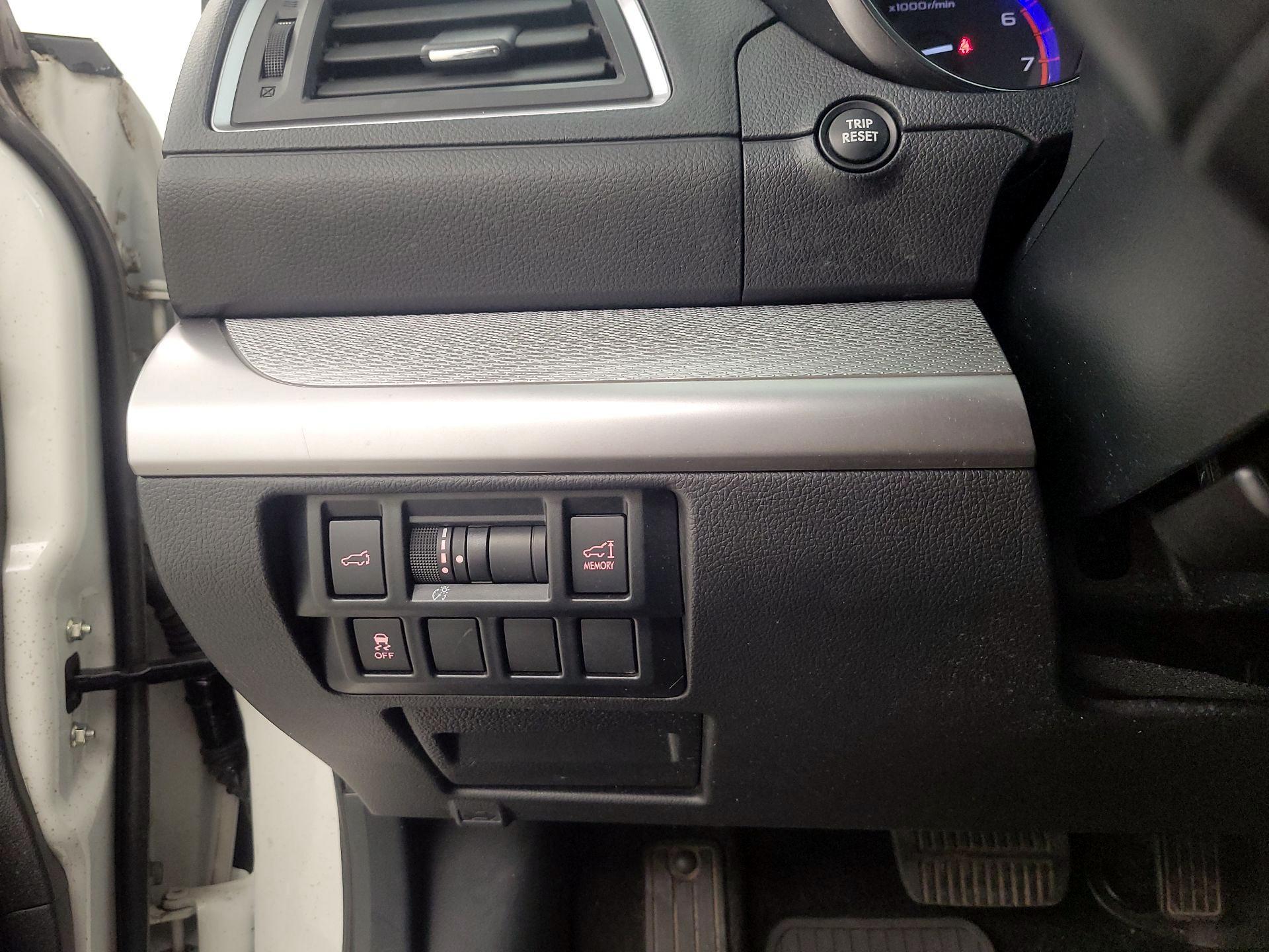 Thumbnail: 2015 Subaru Outback - 13