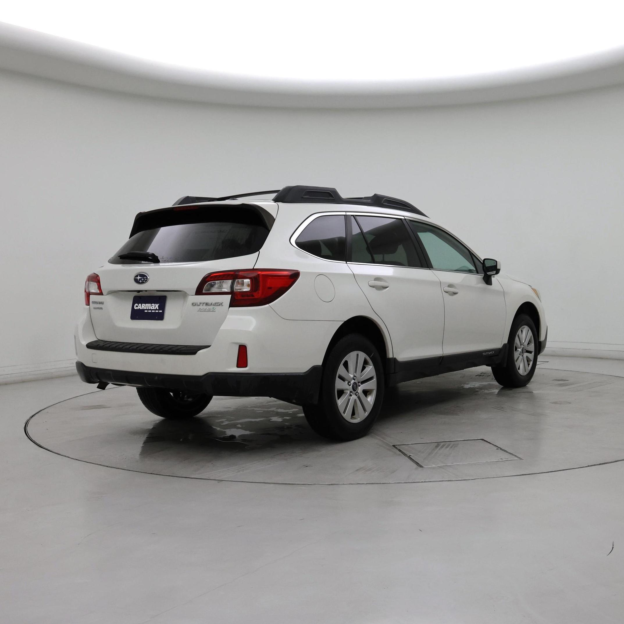 Thumbnail: 2015 Subaru Outback - 8