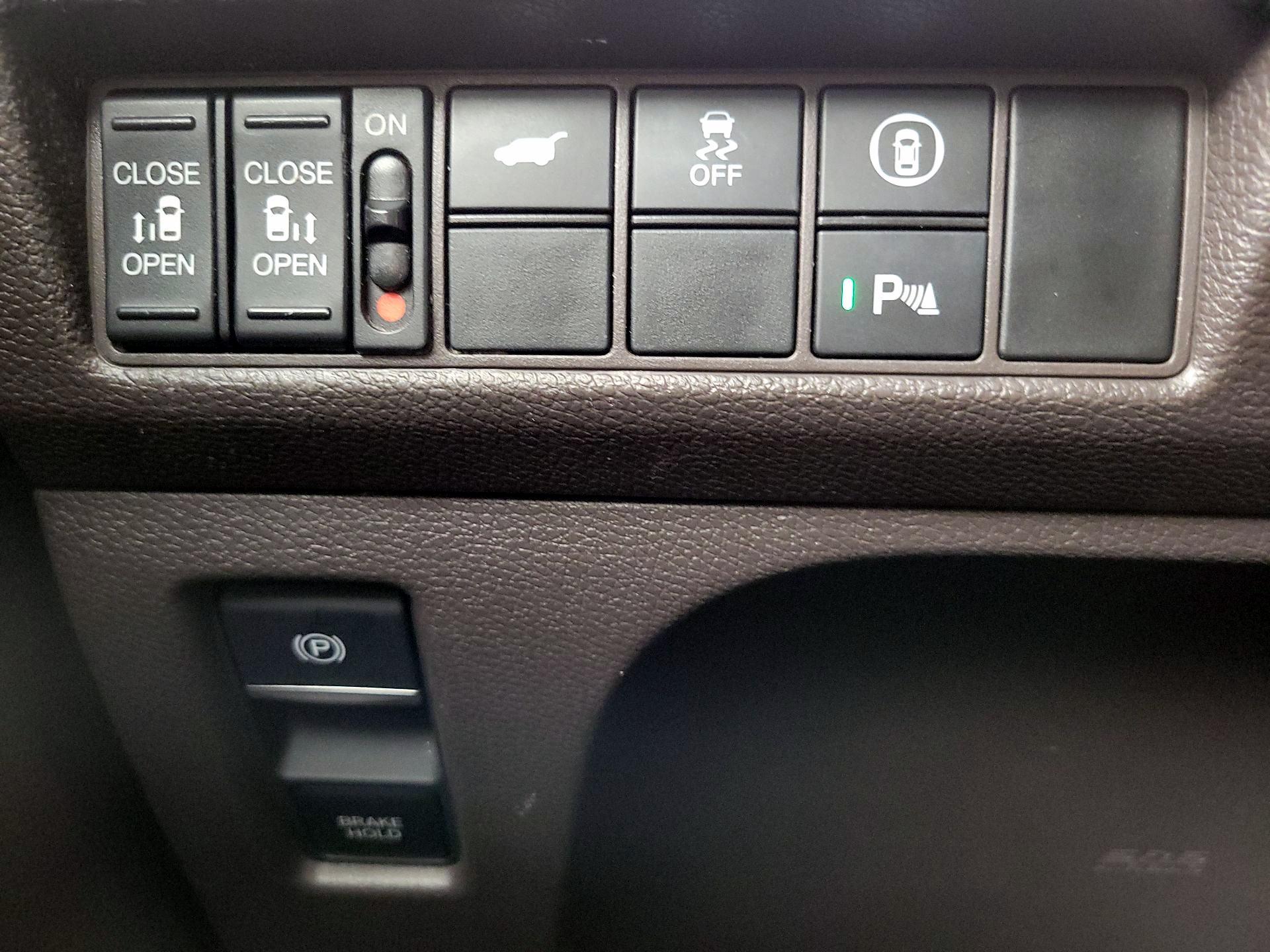 Thumbnail: 2021 Honda Odyssey - 13