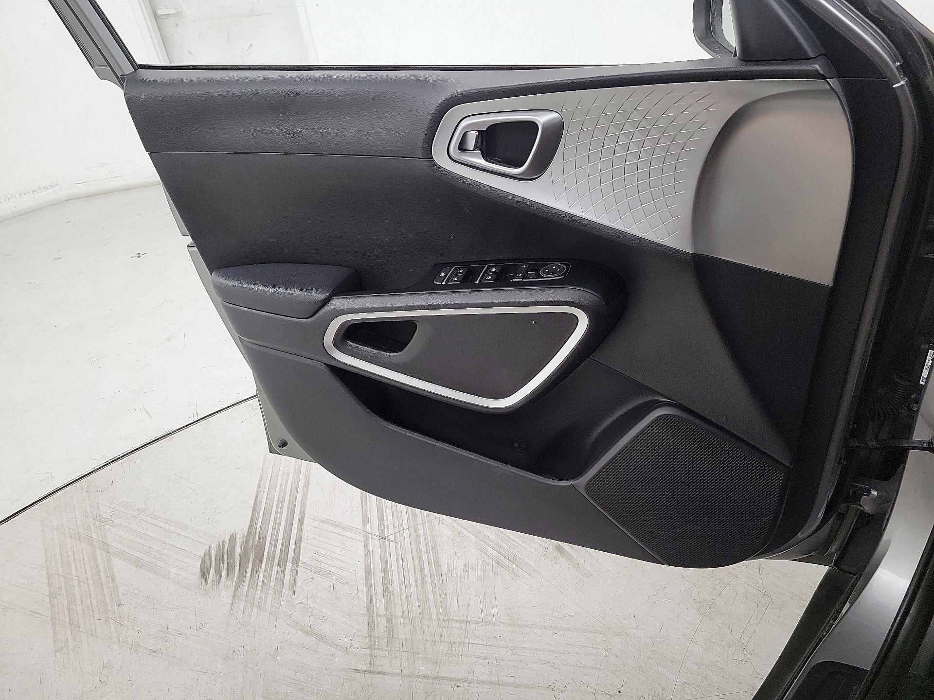 Thumbnail: 2023 Kia Soul - 12