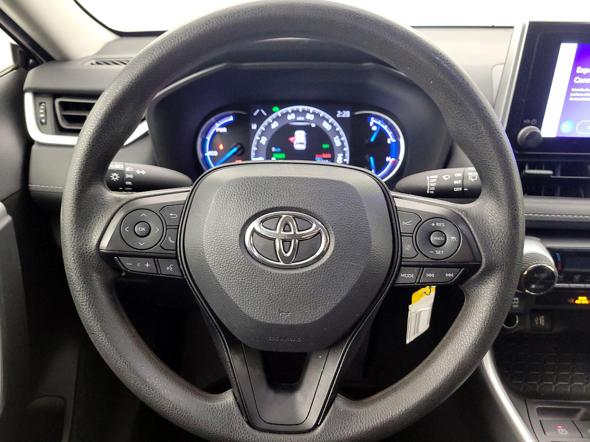 Thumbnail: 2024 Toyota RAV4 - 10